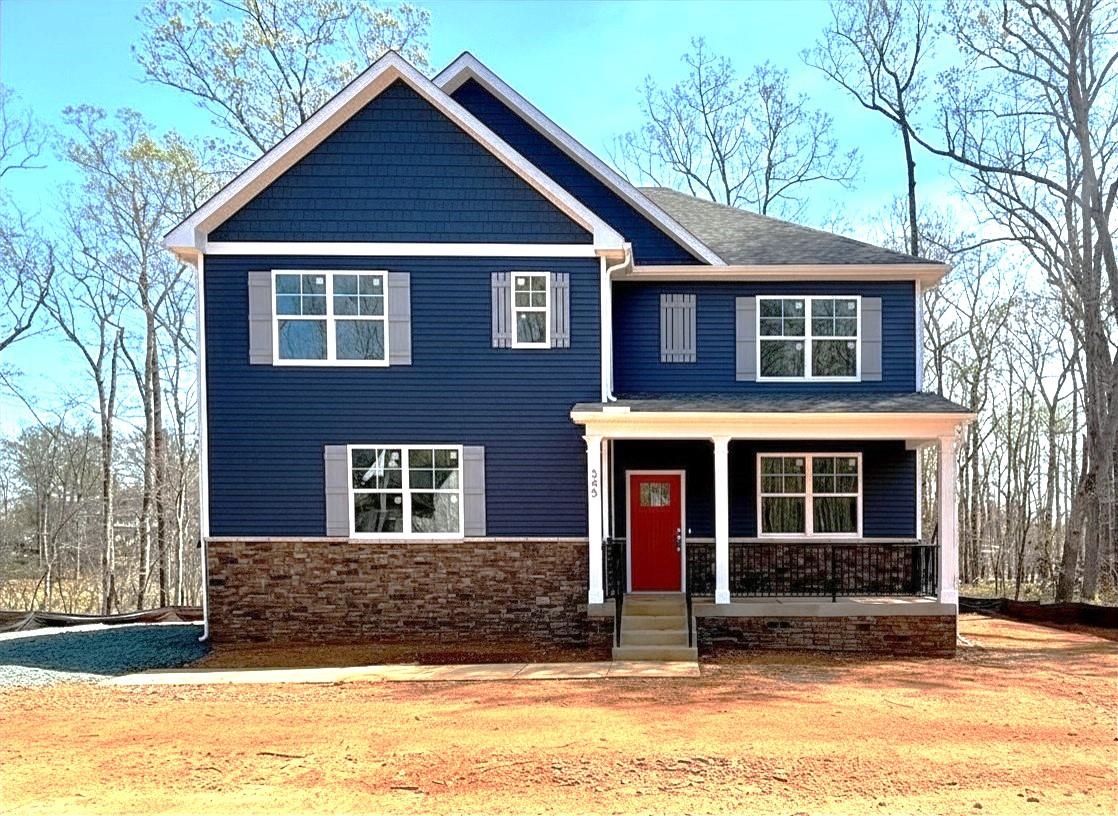 345 Glenmore Ln, Keswick, VA 22947