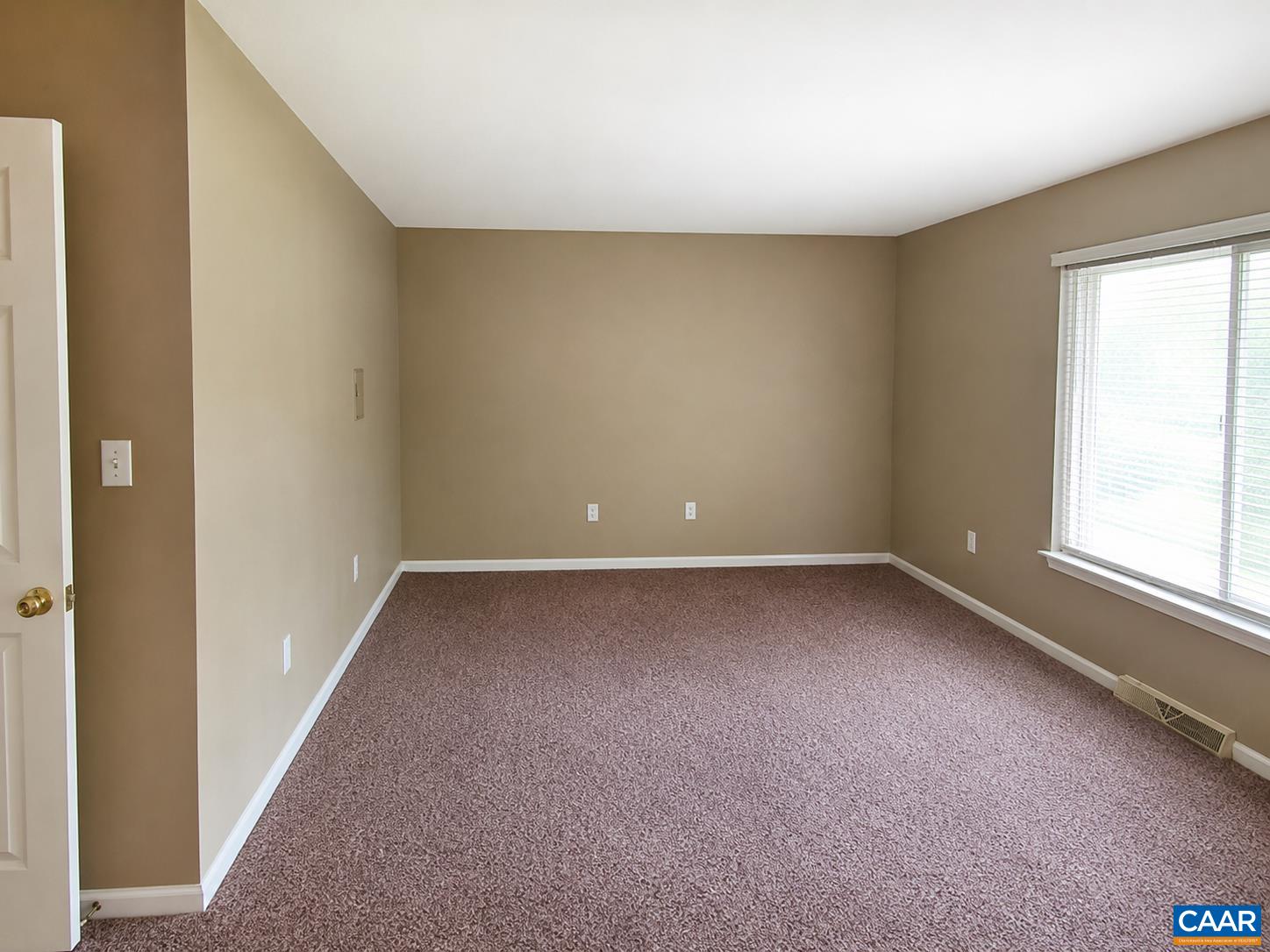 1471 Gray Stone Ct, Charlottesville, VA 22902 — photo 3