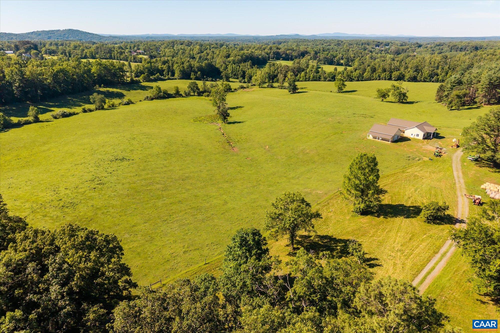 551 Old Homeplace Ln, Reva, VA 22735 — photo 5