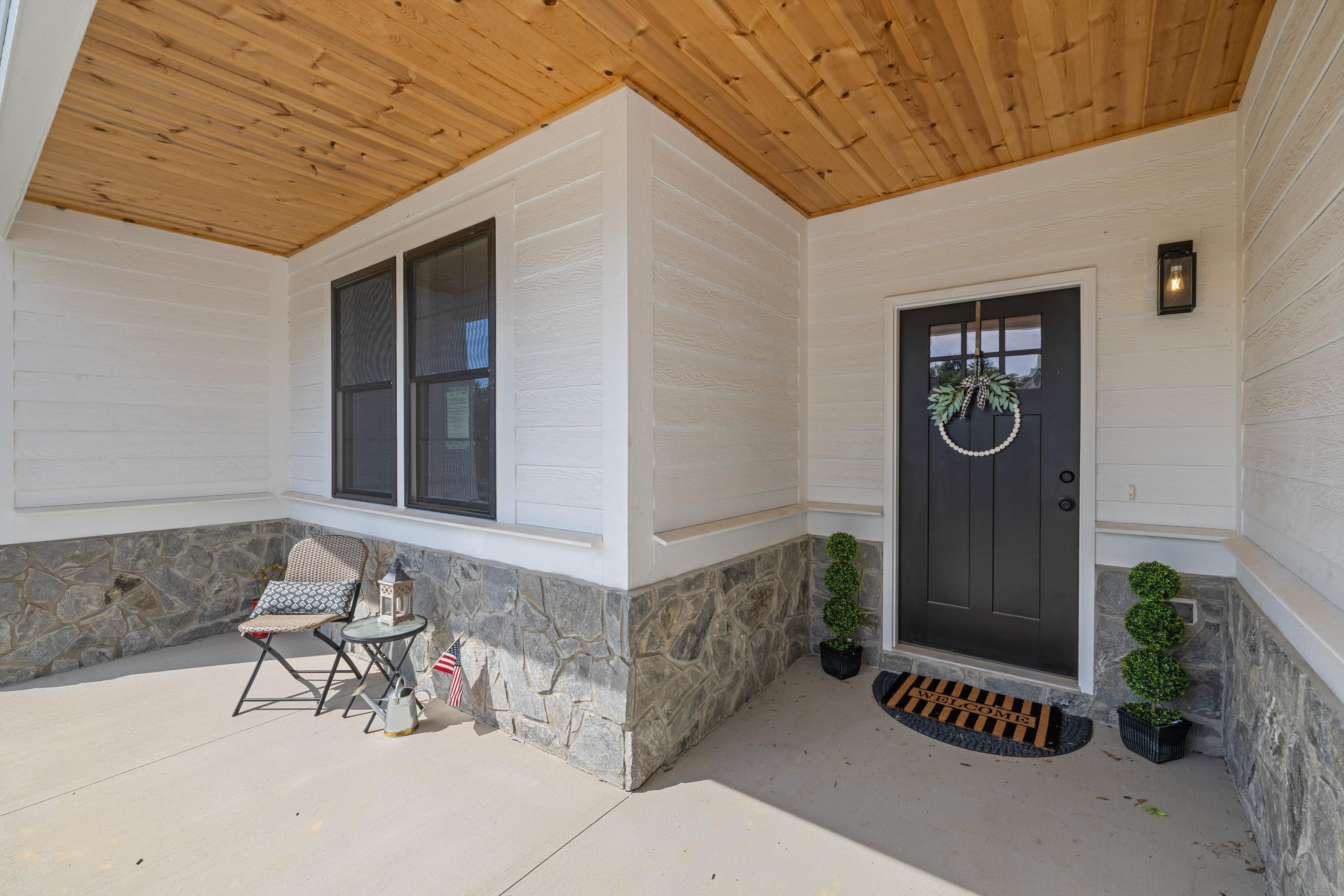 2524 Belvue Rd, Waynesboro, VA 22980 — photo 6
