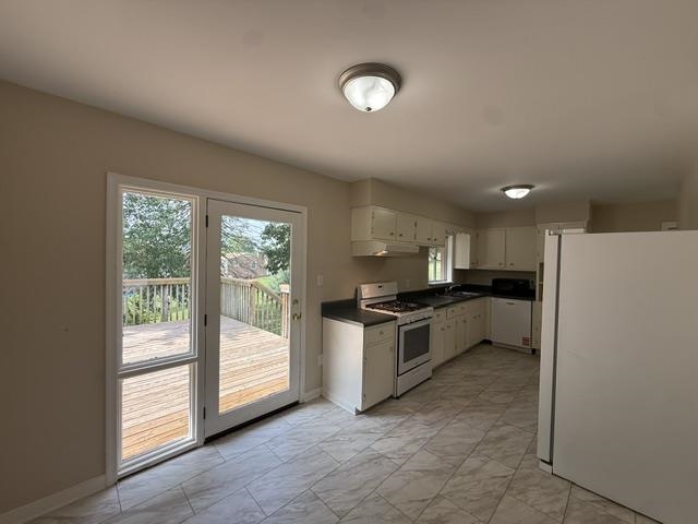 302 Burnley Dr, Staunton, VA 24401 - photo 9