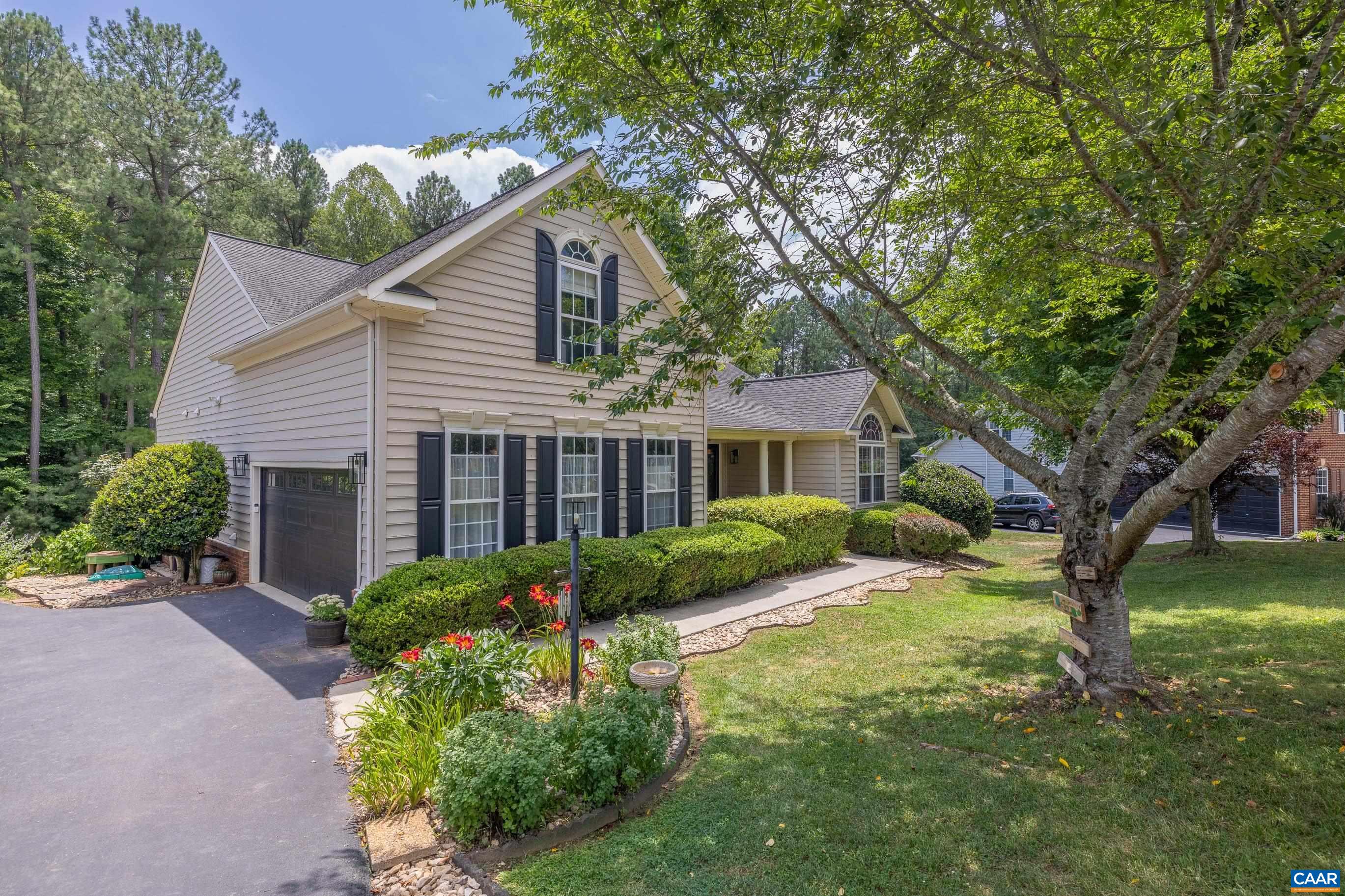 137 Whispering Woods Pl, Zion Crossroads, VA 22942