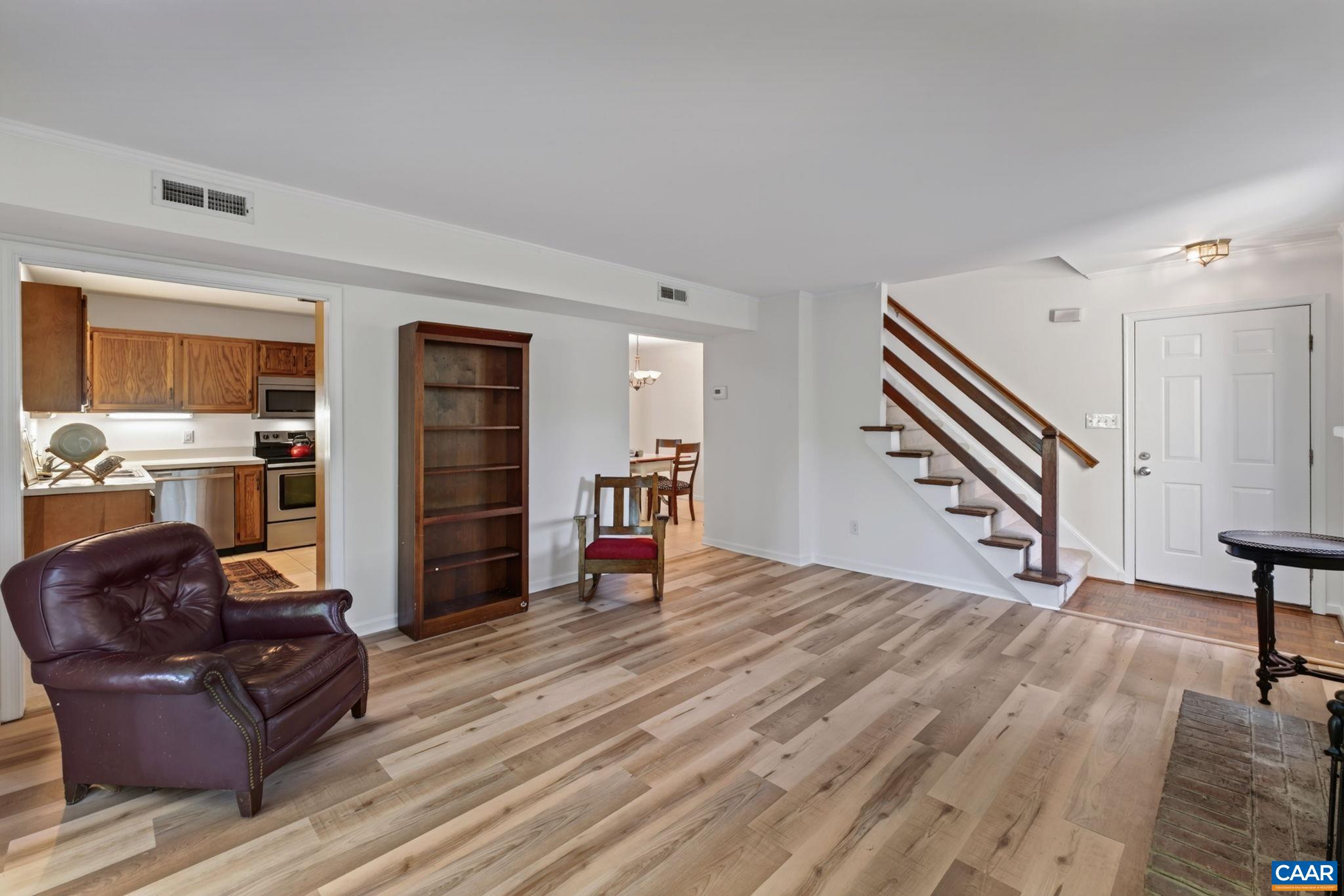 1249 Gristmill Dr, Charlottesville, VA 22902 — photo 9