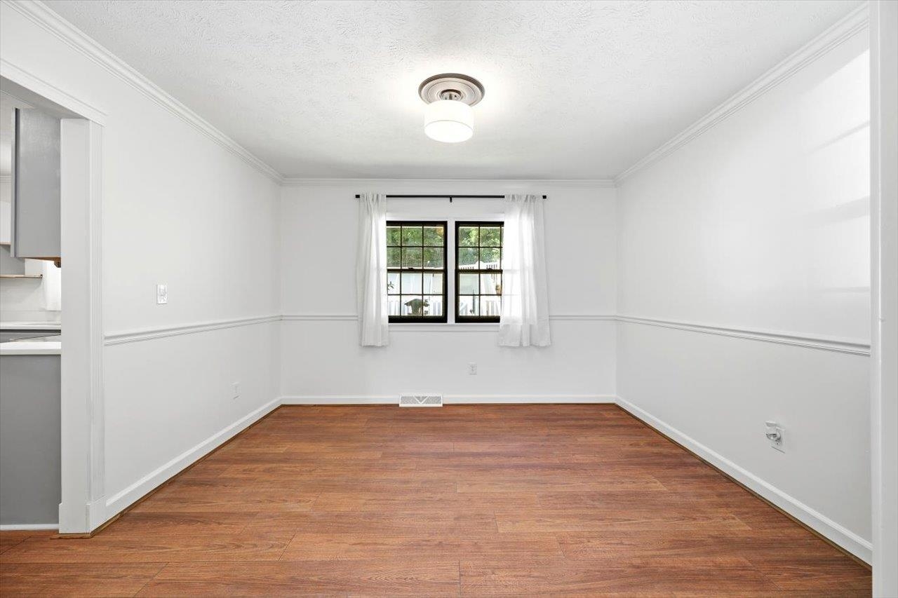 1060 Glenwood Blvd, Waynesboro, VA 22980 - photo 10