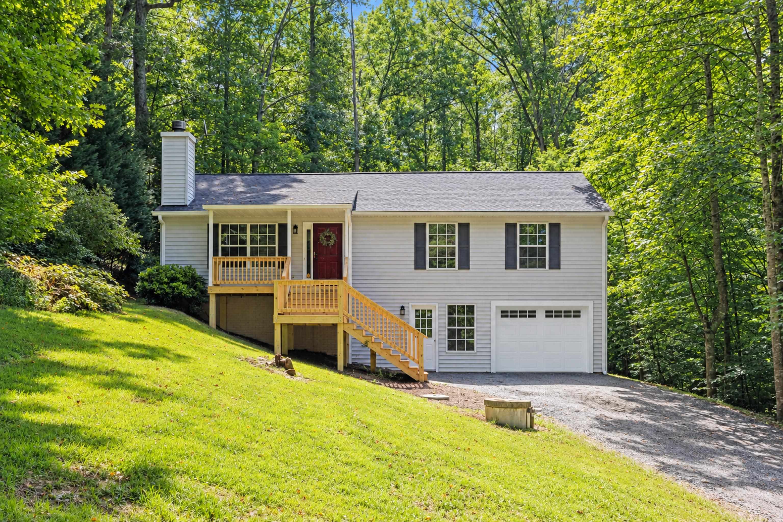 398 Geranium Rd, Ruckersville, VA 22968