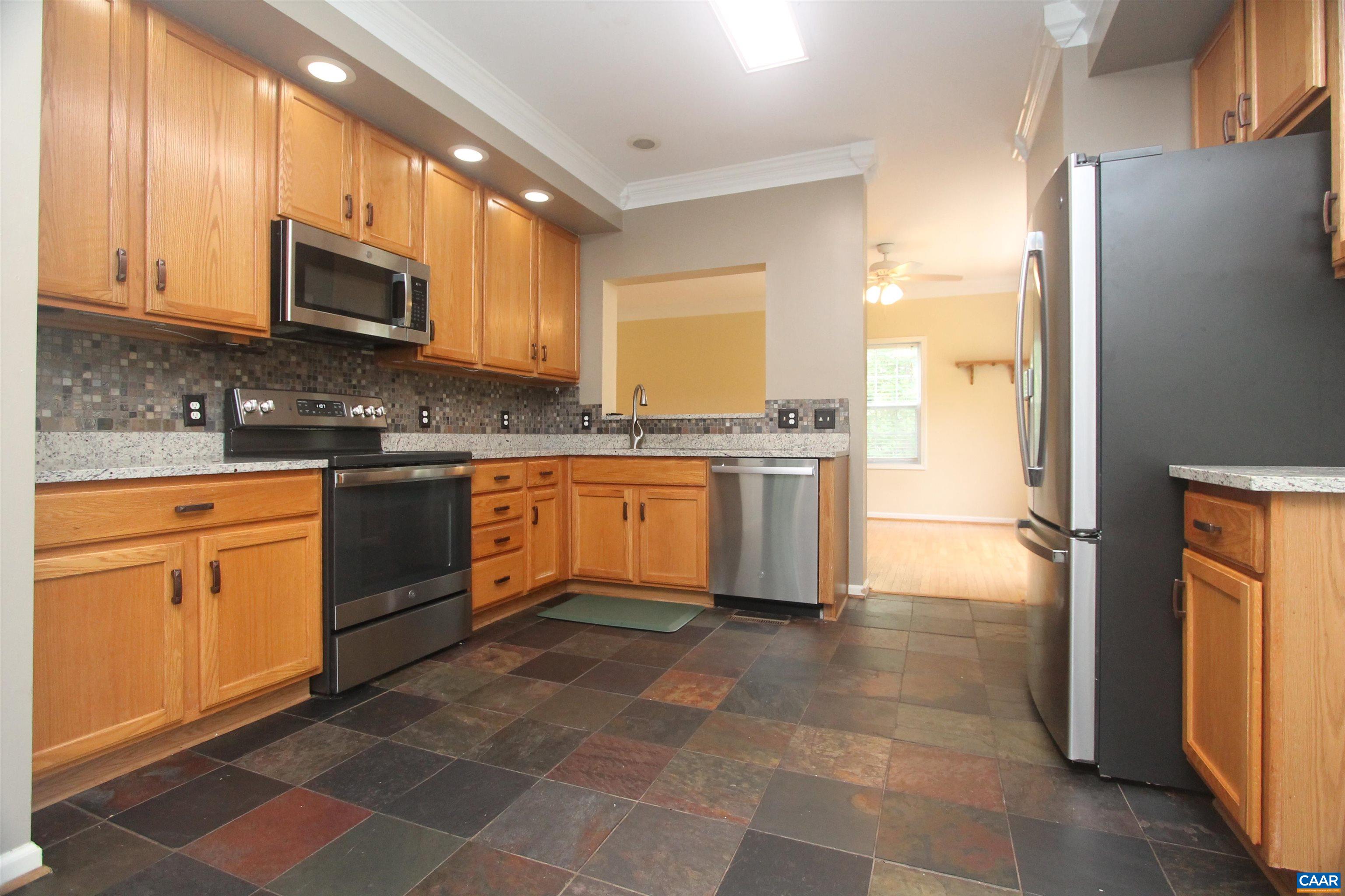 3960 Boston Creek Dr, Charlottesville, VA 22902 — photo 2