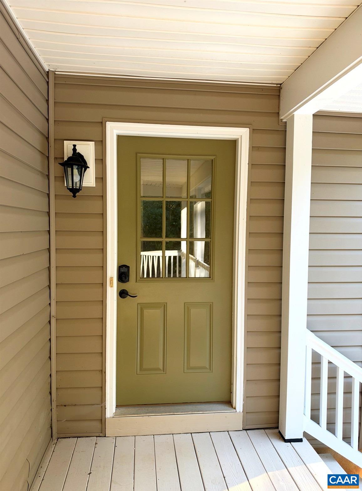 136 Beaver Pl, Scottsville, VA 24590 - photo 5