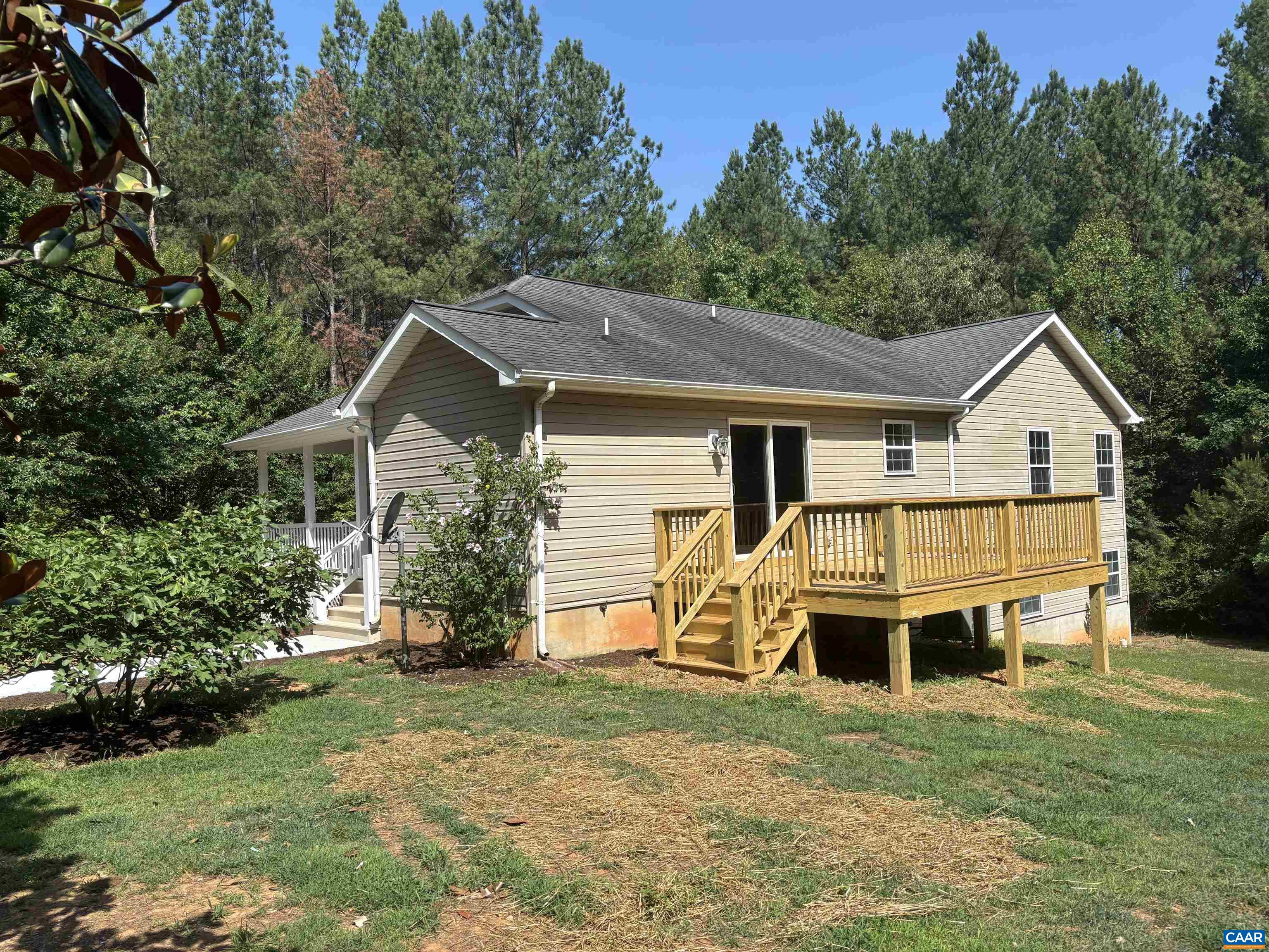 136 Beaver Pl, Scottsville, VA 24590 - photo 6
