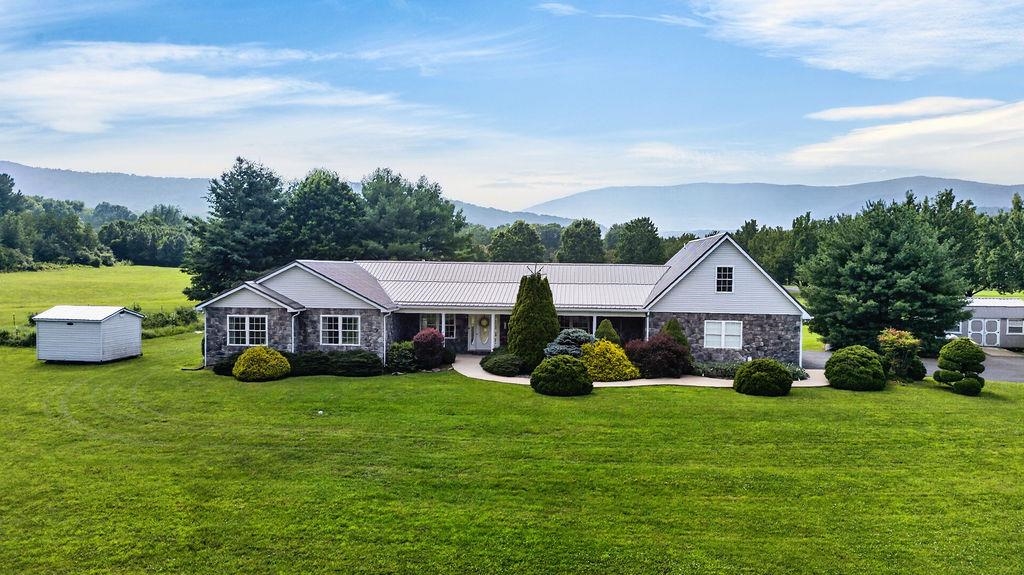 40 Bradford St, Swoope, VA 24479 — photo 4