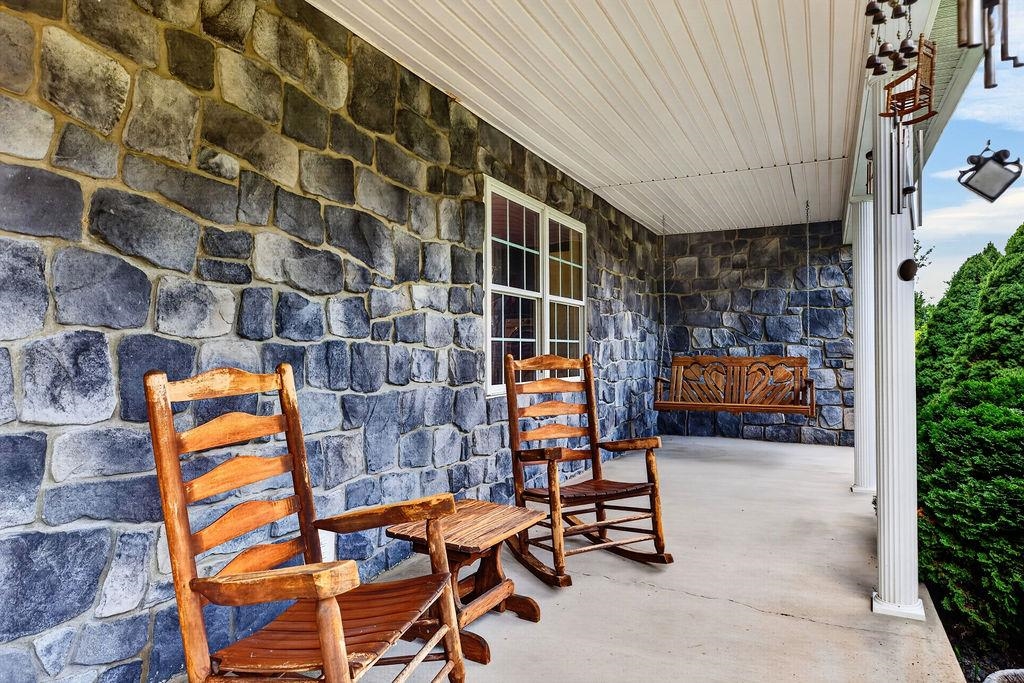 40 Bradford St, Swoope, VA 24479 — photo 6