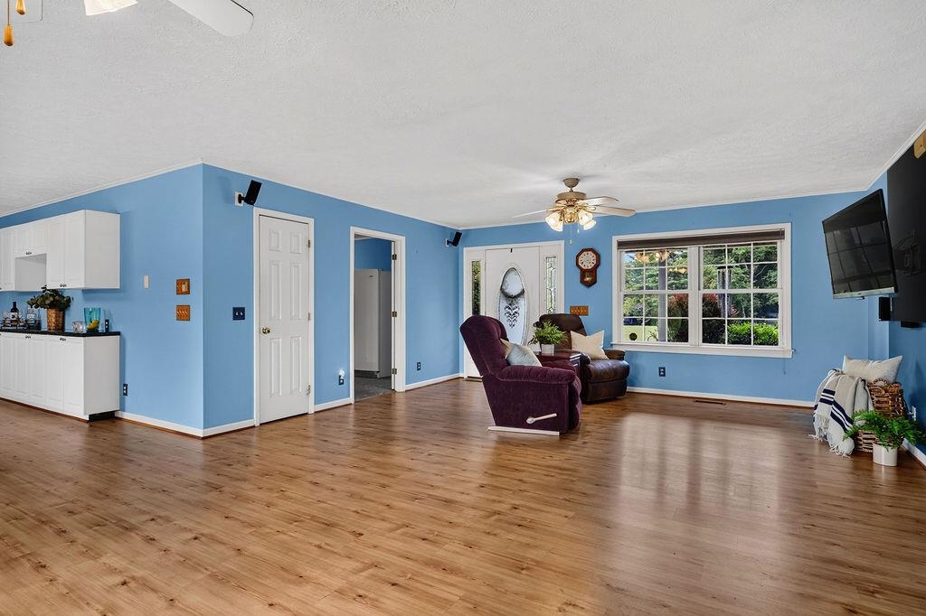 40 Bradford St, Swoope, VA 24479 — photo 9