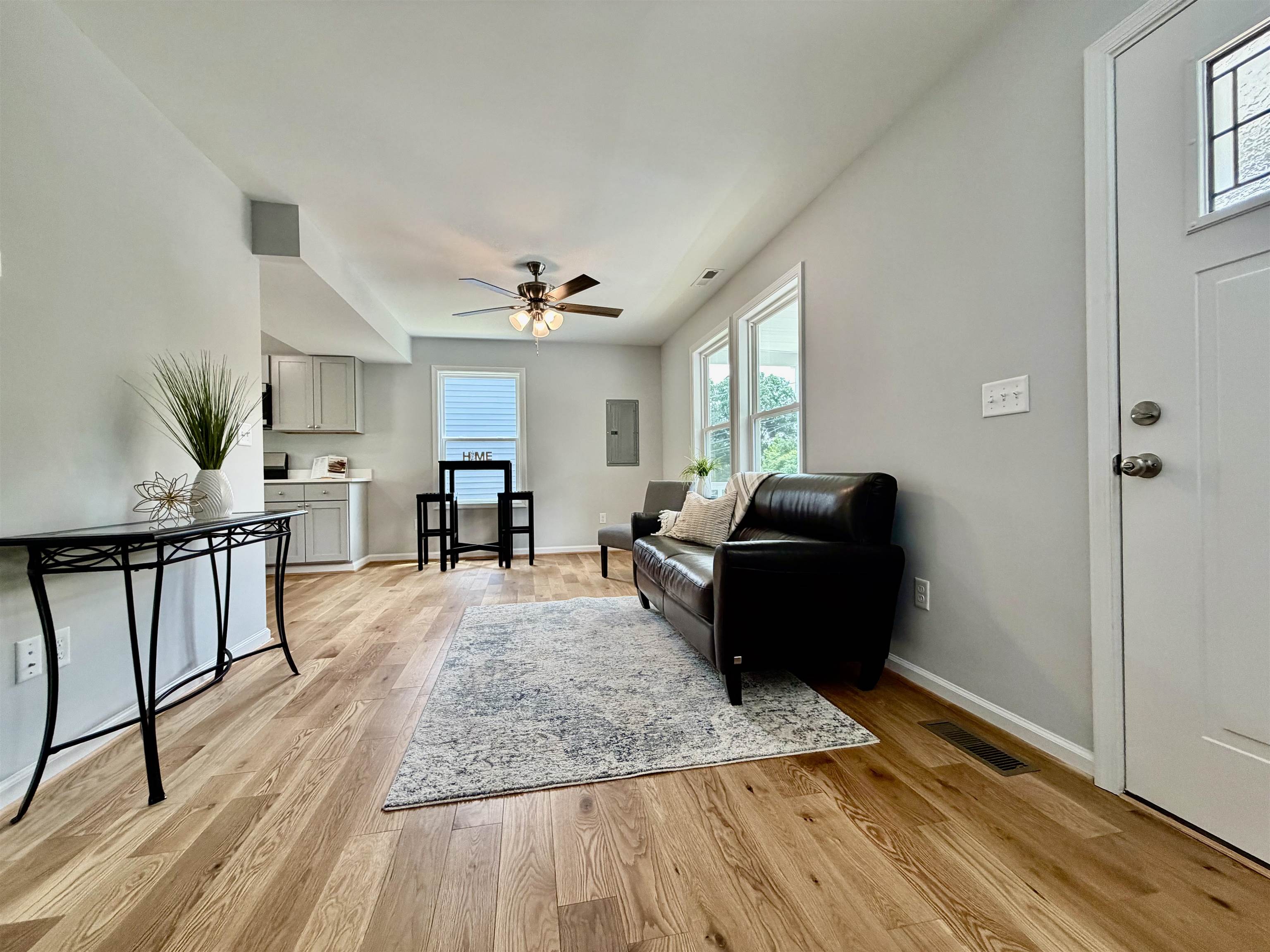 1117 Stuart St, Staunton, VA 24401 — photo 4