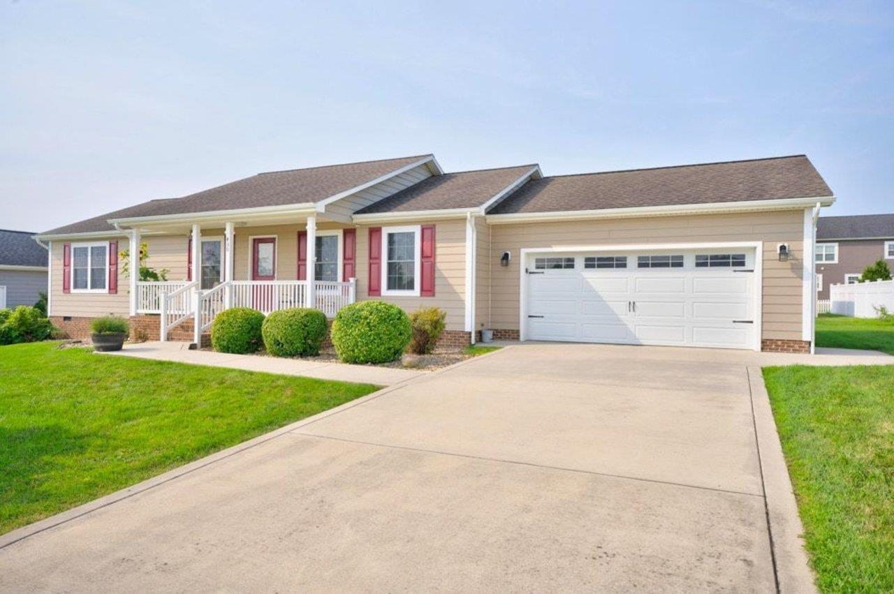 430 Coyote Run, Broadway, VA 22815