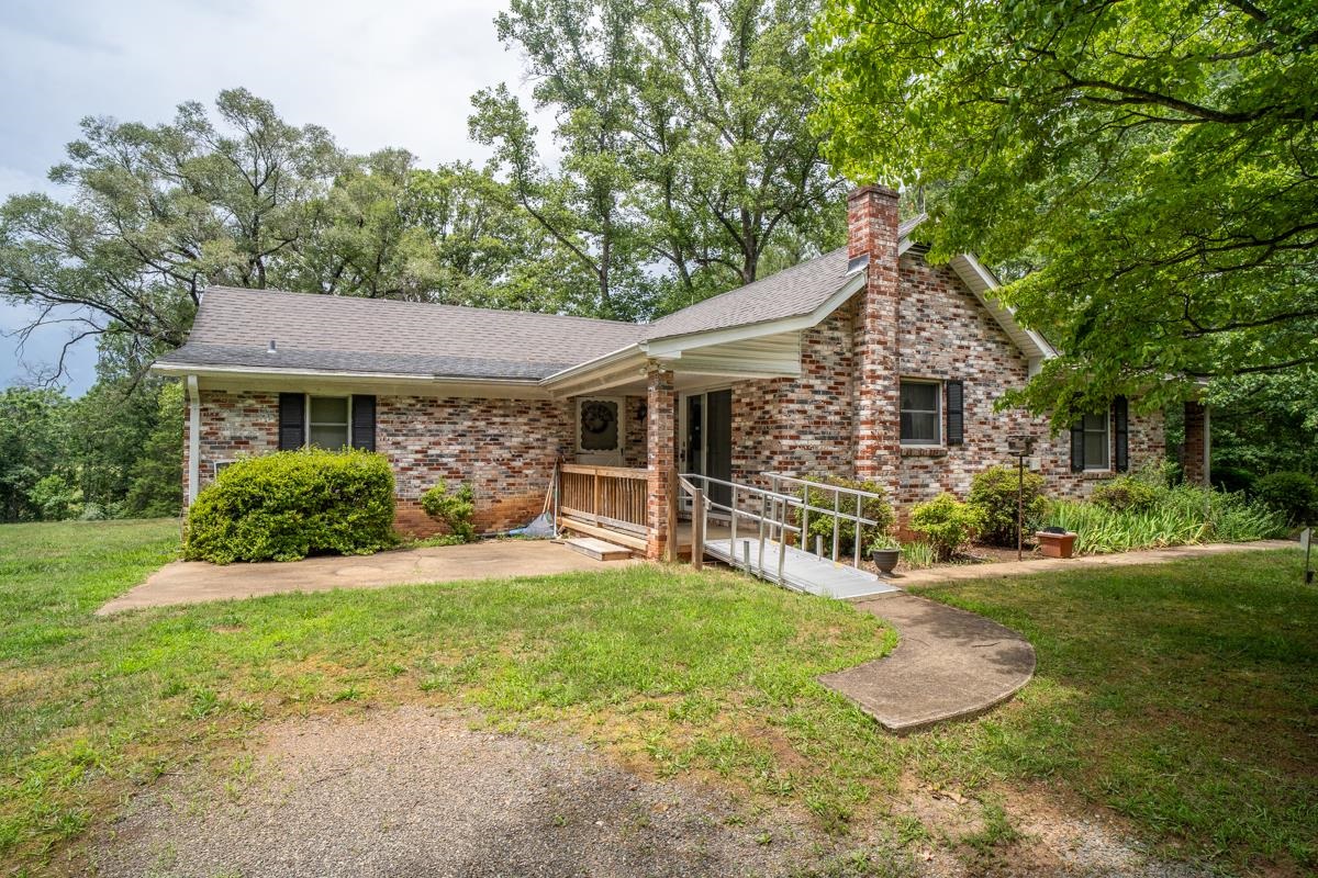 925 Durrett Ridge Rd, Earlysville, VA 22936