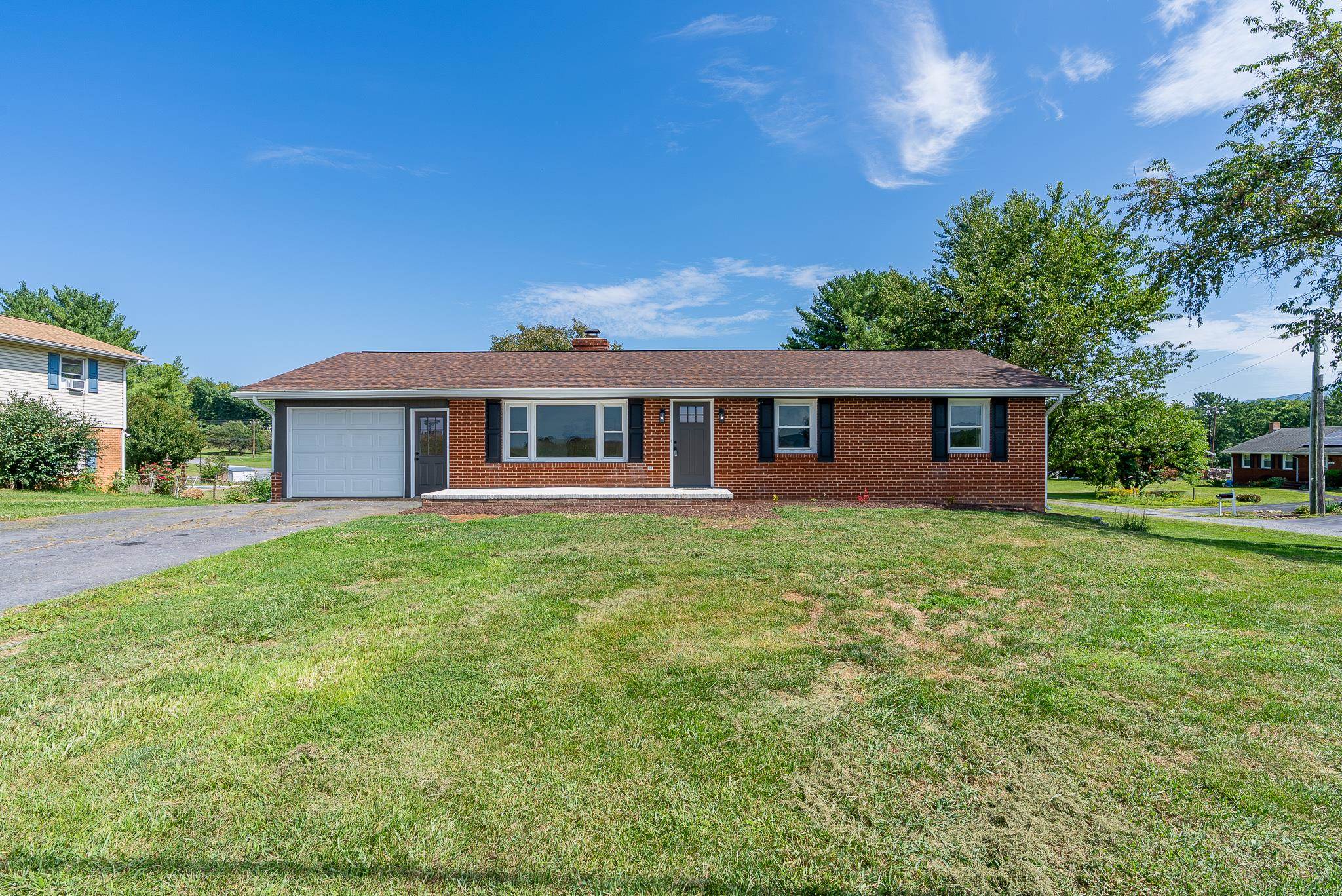 4647 Stella St, Penn Laird, VA 22846 — photo 3