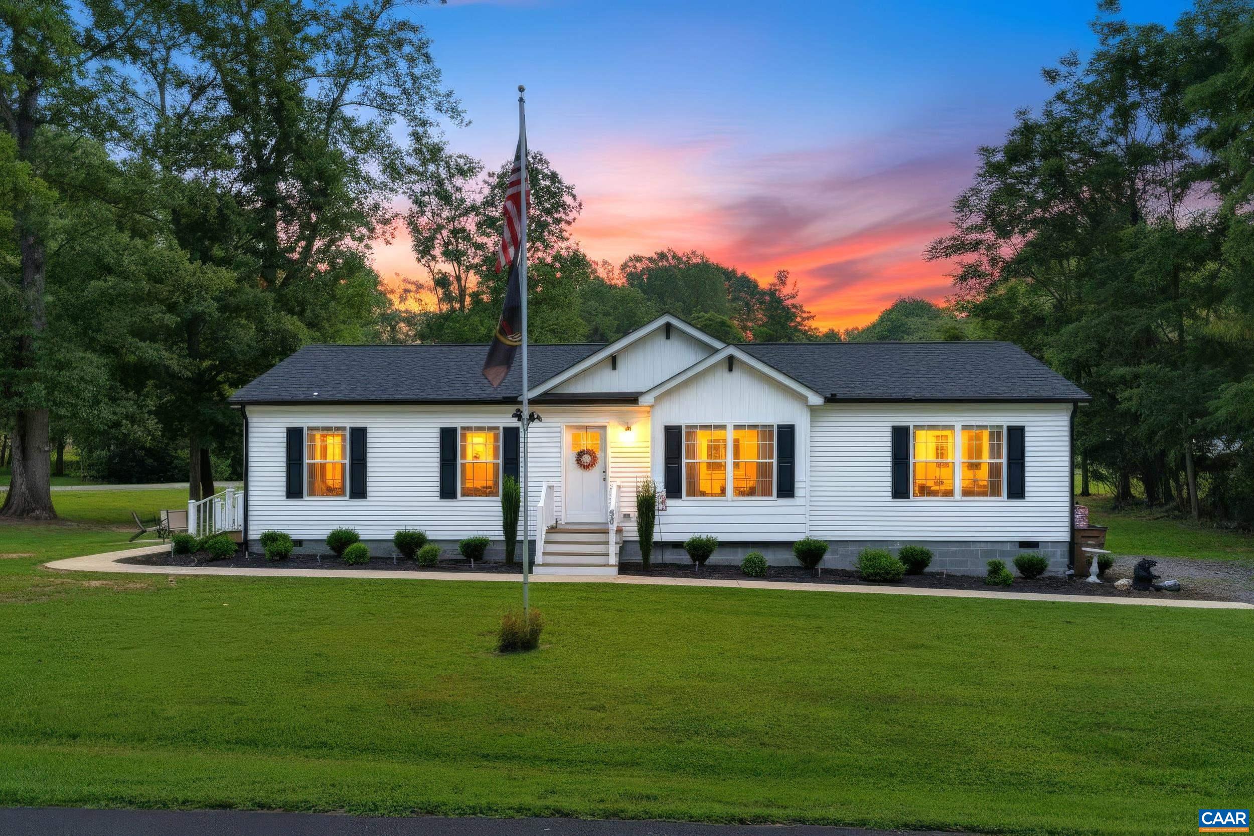 64 Pine Rd, Louisa, VA 23093