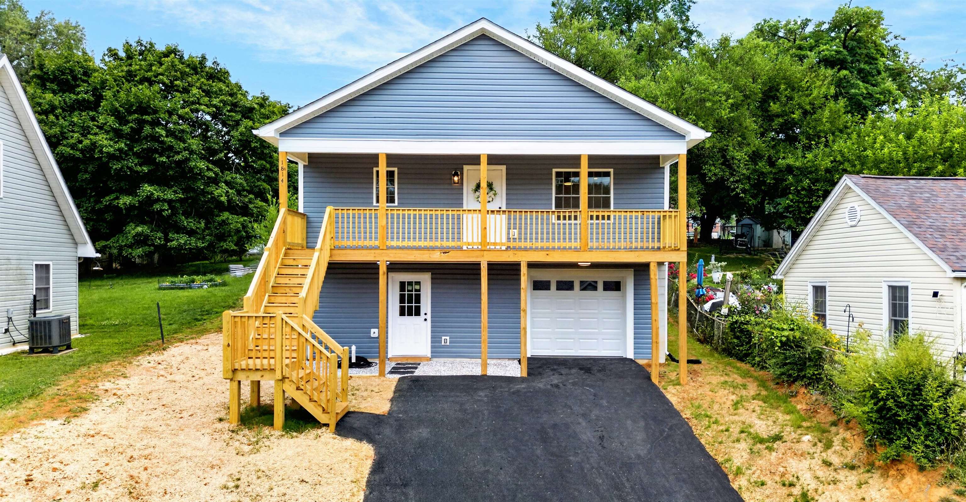 1814 Vinson St, Staunton, VA 24401 — photo 2