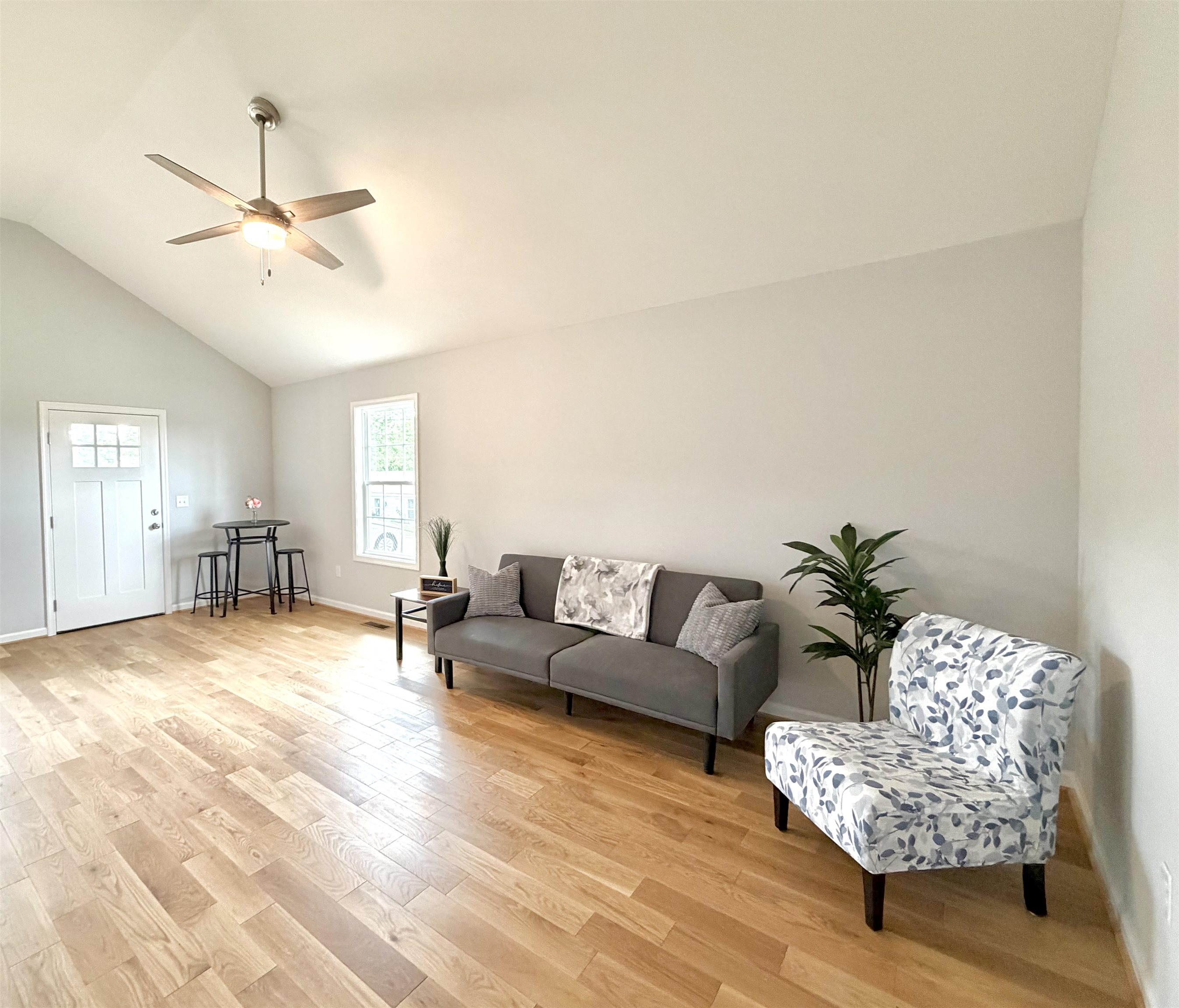 715 Mineola St, Staunton, VA 24401 — photo 4