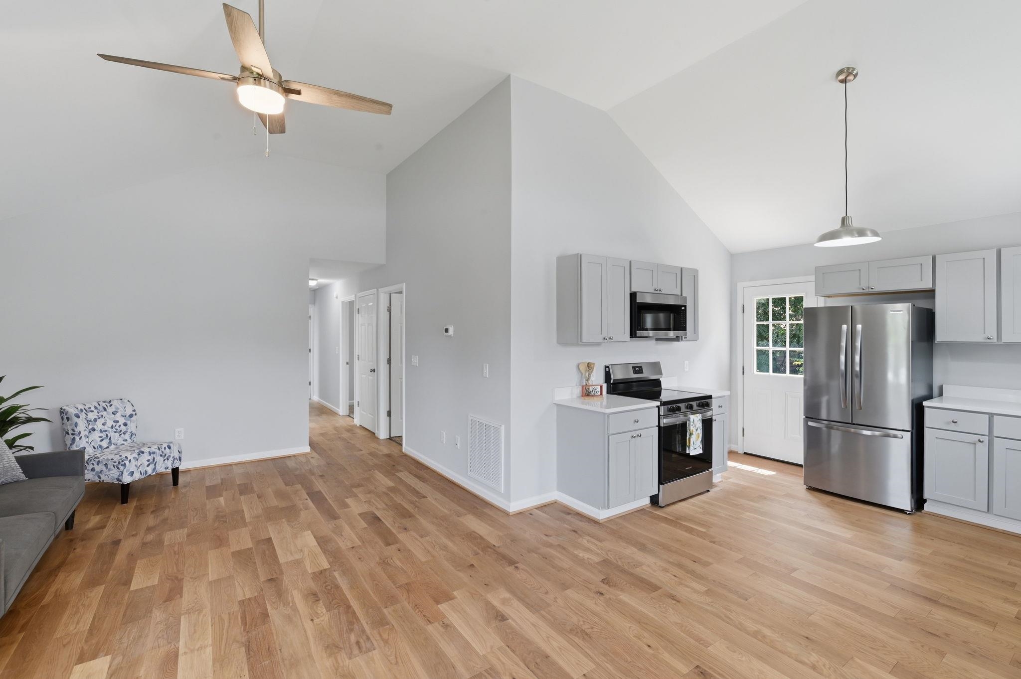 715 Mineola St, Staunton, VA 24401 — photo 5