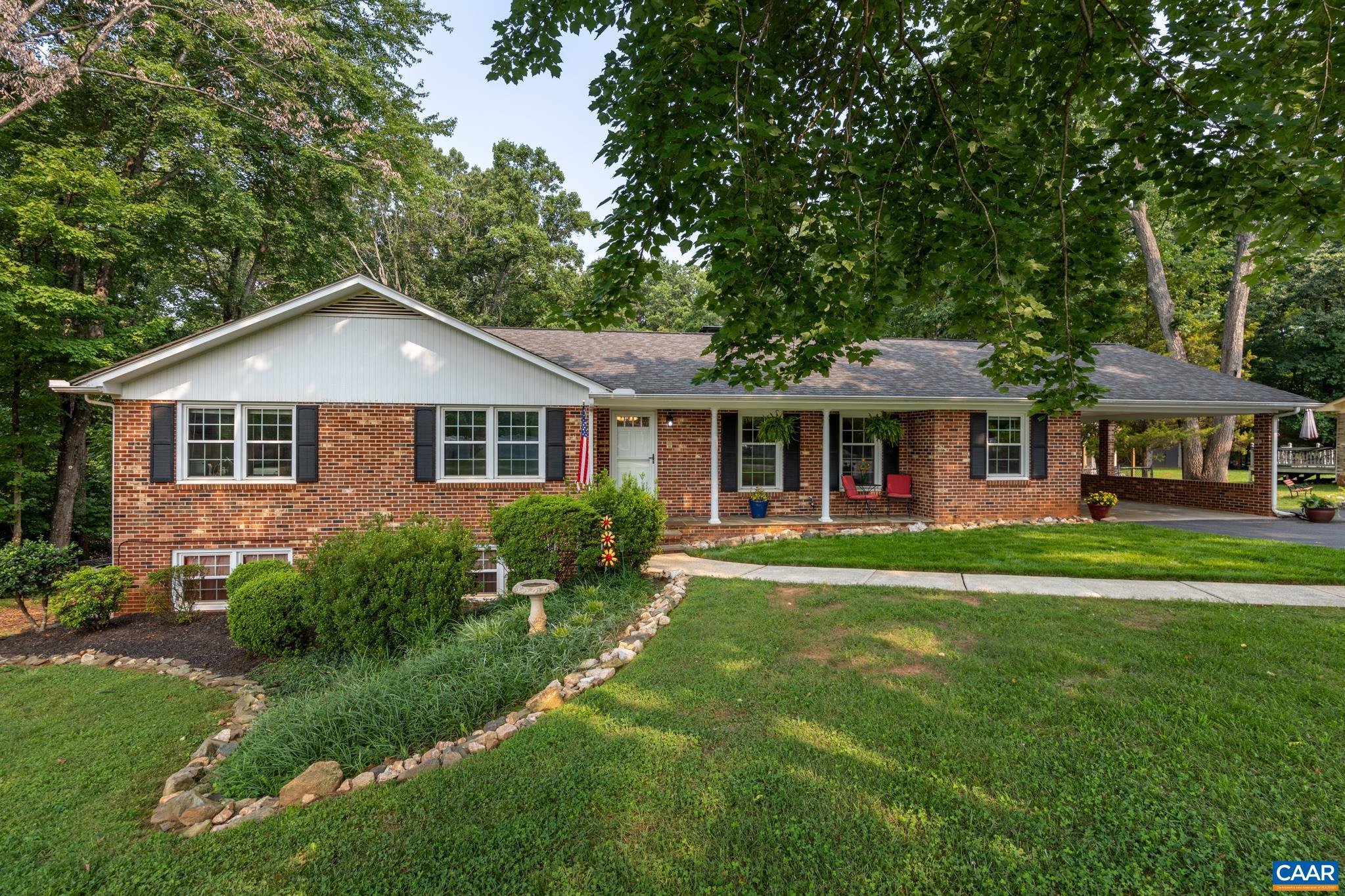386 Fairlane Dr, Stanardsville, VA 22973 — photo 2
