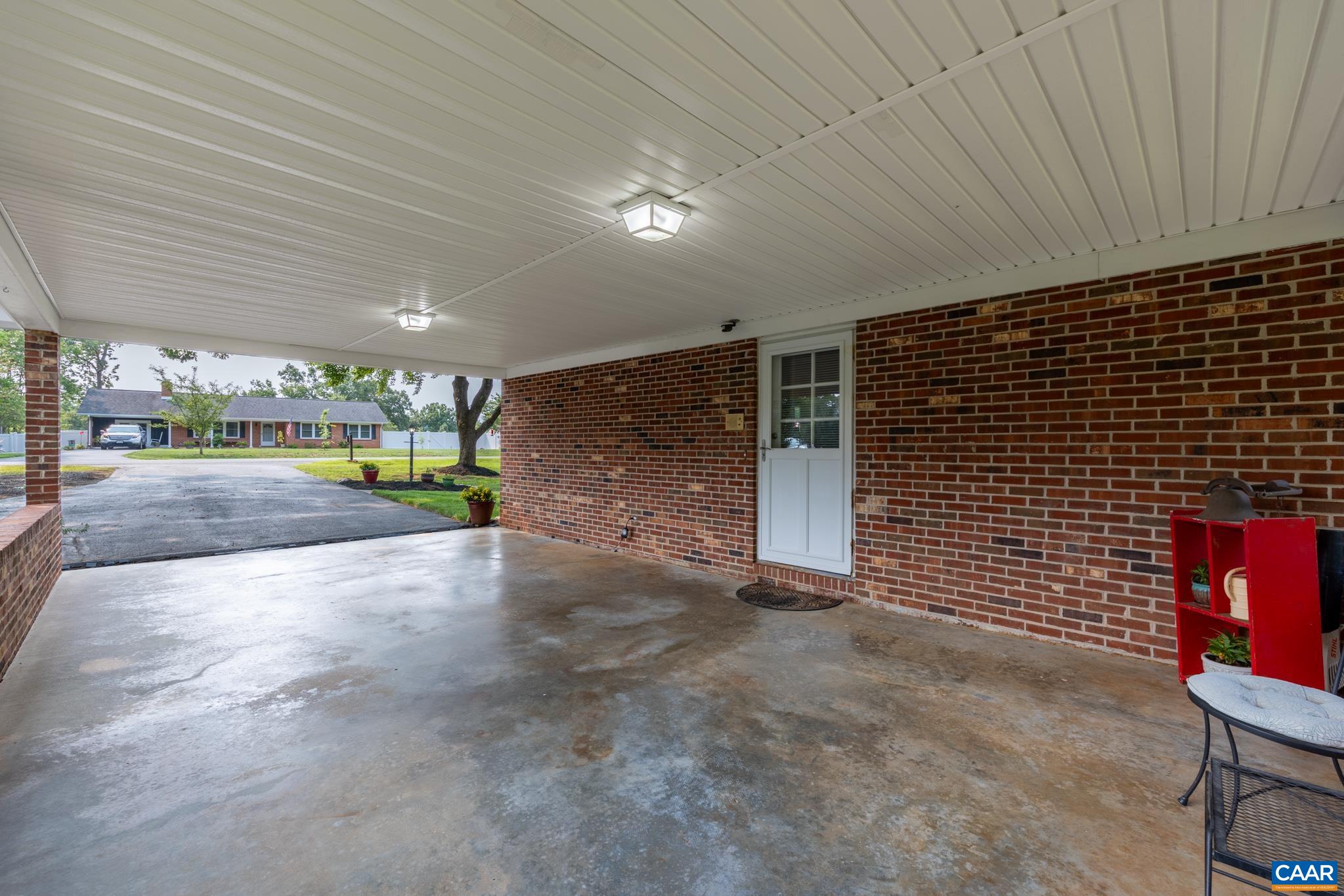 386 Fairlane Dr, Stanardsville, VA 22973 — photo 8