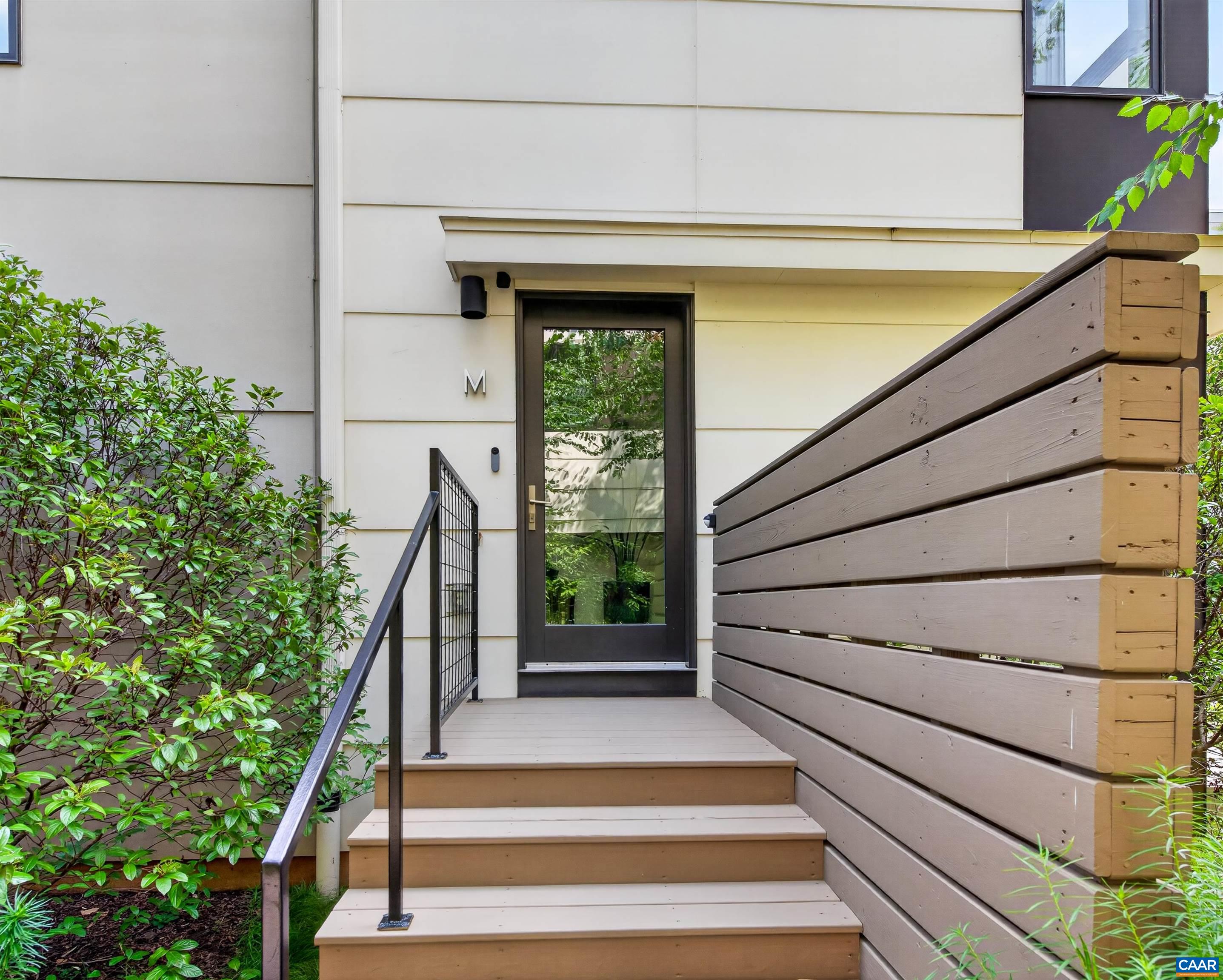 1130 E High St, Charlottesville, VA 22902 — photo 3