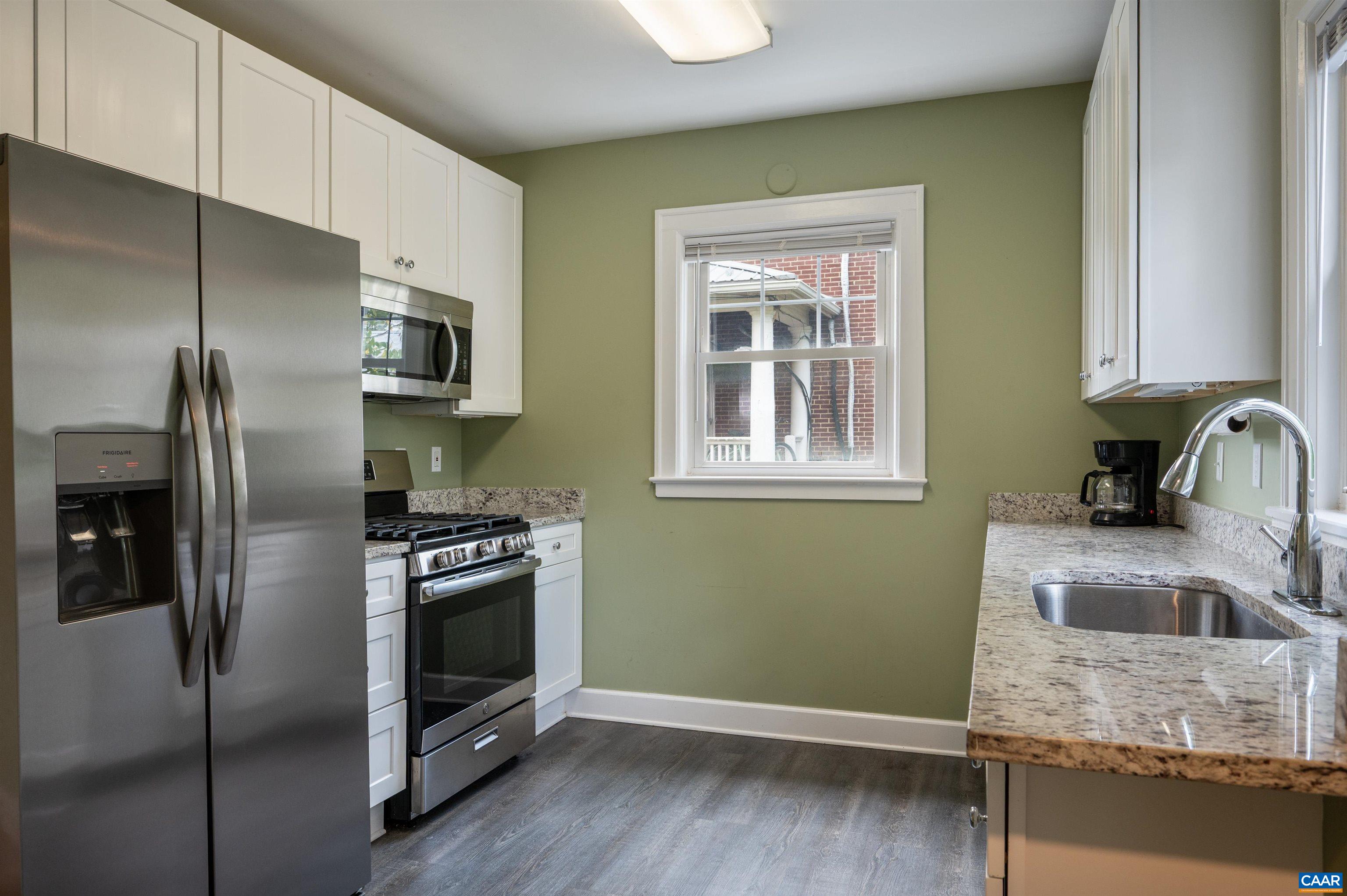 437 Florence Ave, Waynesboro, VA 22980 — photo 4
