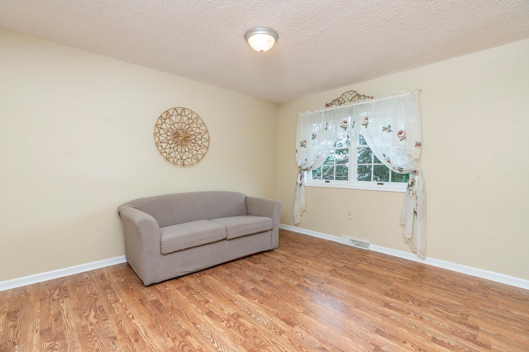 39 Cranberry Dr, Stuarts Draft, VA 24477 — photo 10