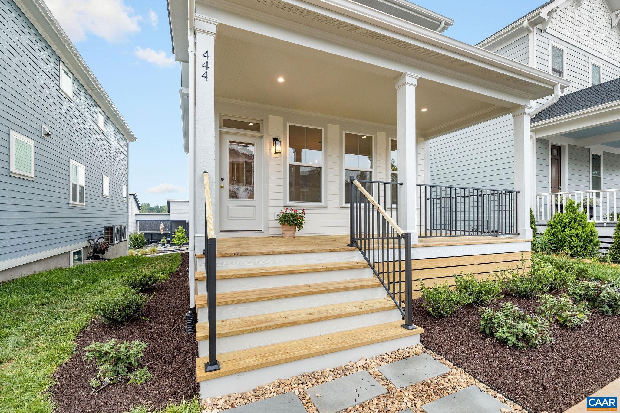 444 Nicholson St, Charlottesville, VA 22901 - photo 5