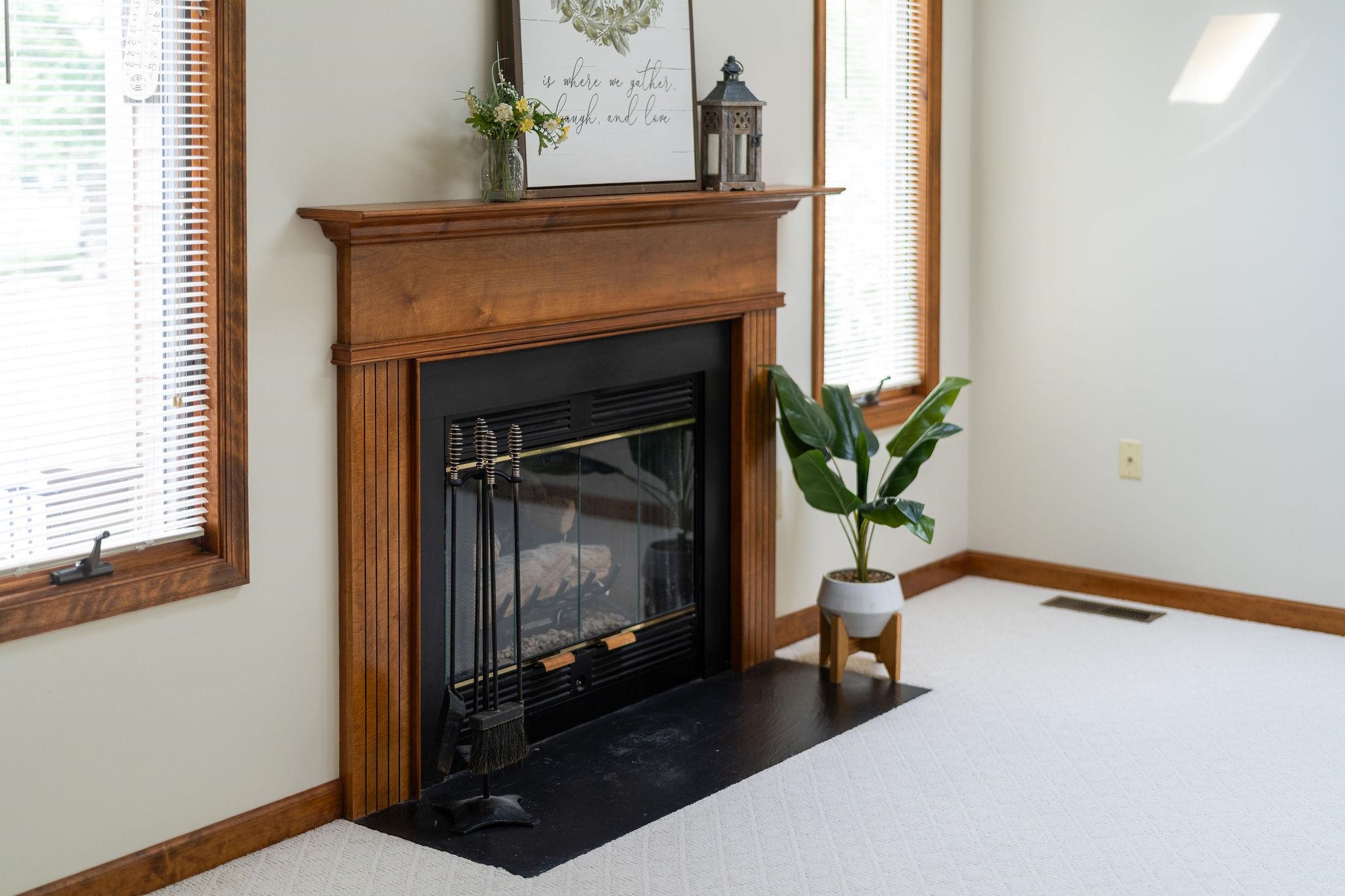 345 Cooper Dr, Stuarts Draft, VA 24477 — photo 10