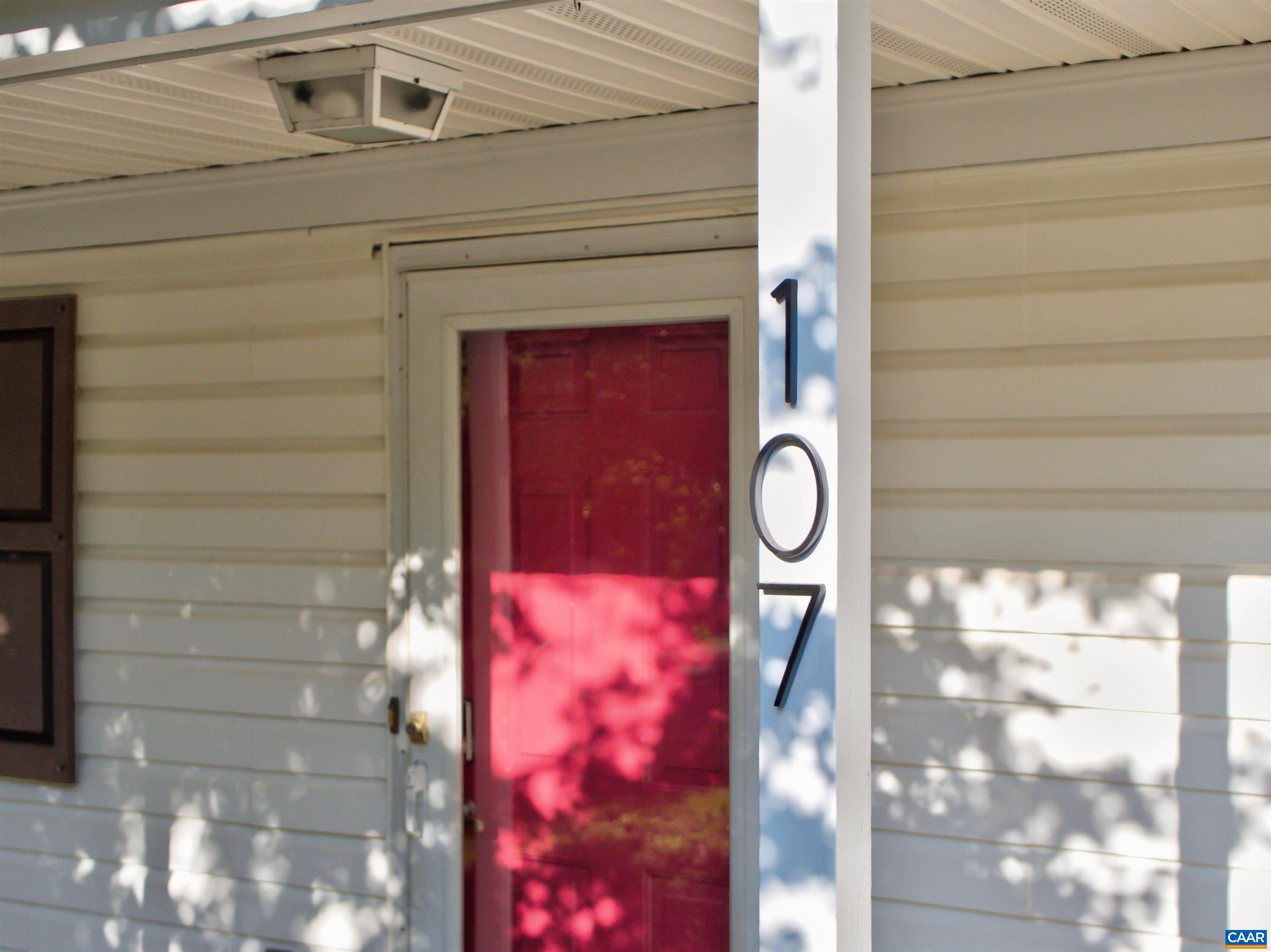 107 Westwood Cir, Charlottesville, VA 22903 — photo 10