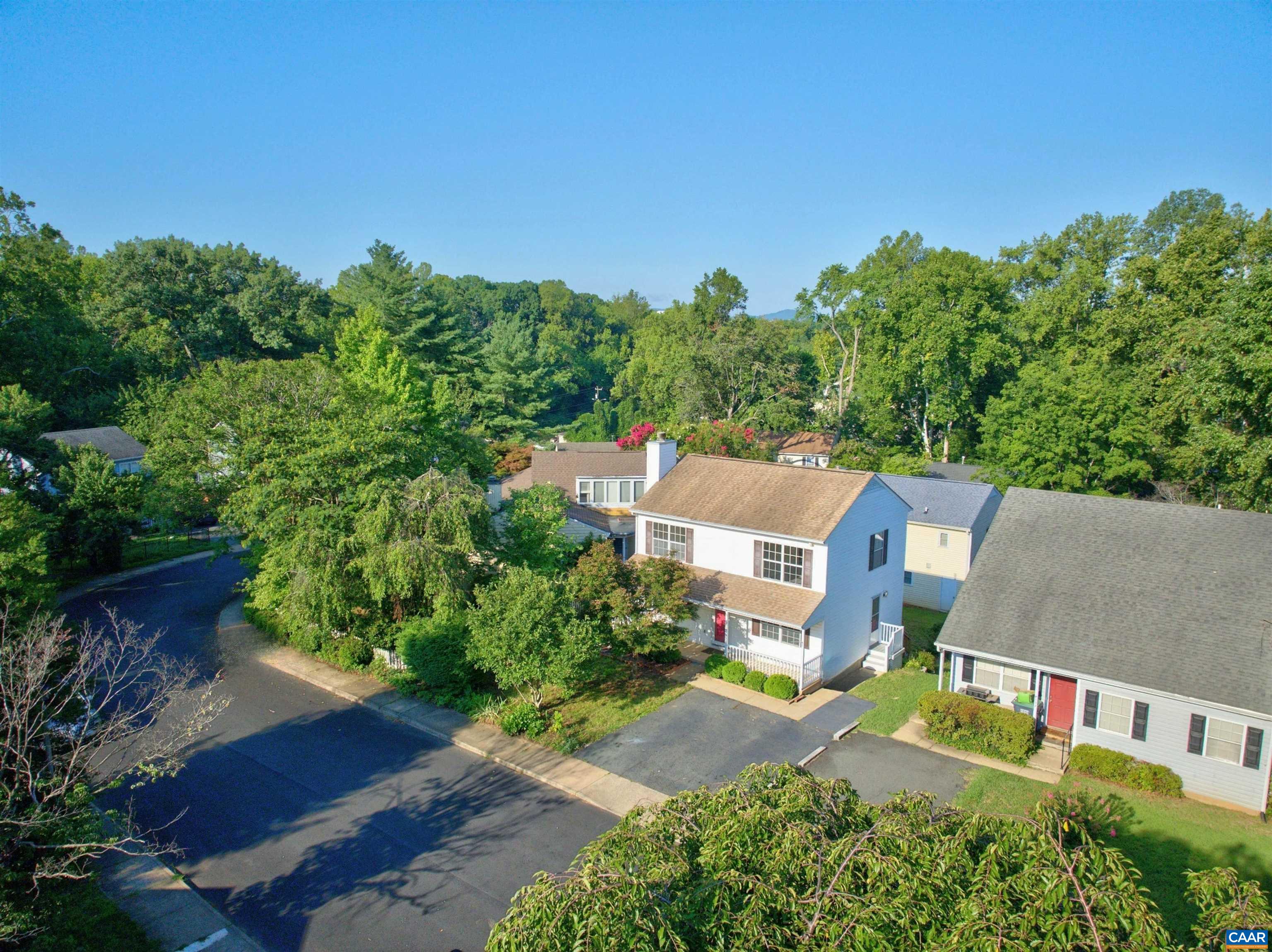 107 Westwood Cir, Charlottesville, VA 22903 — photo 2