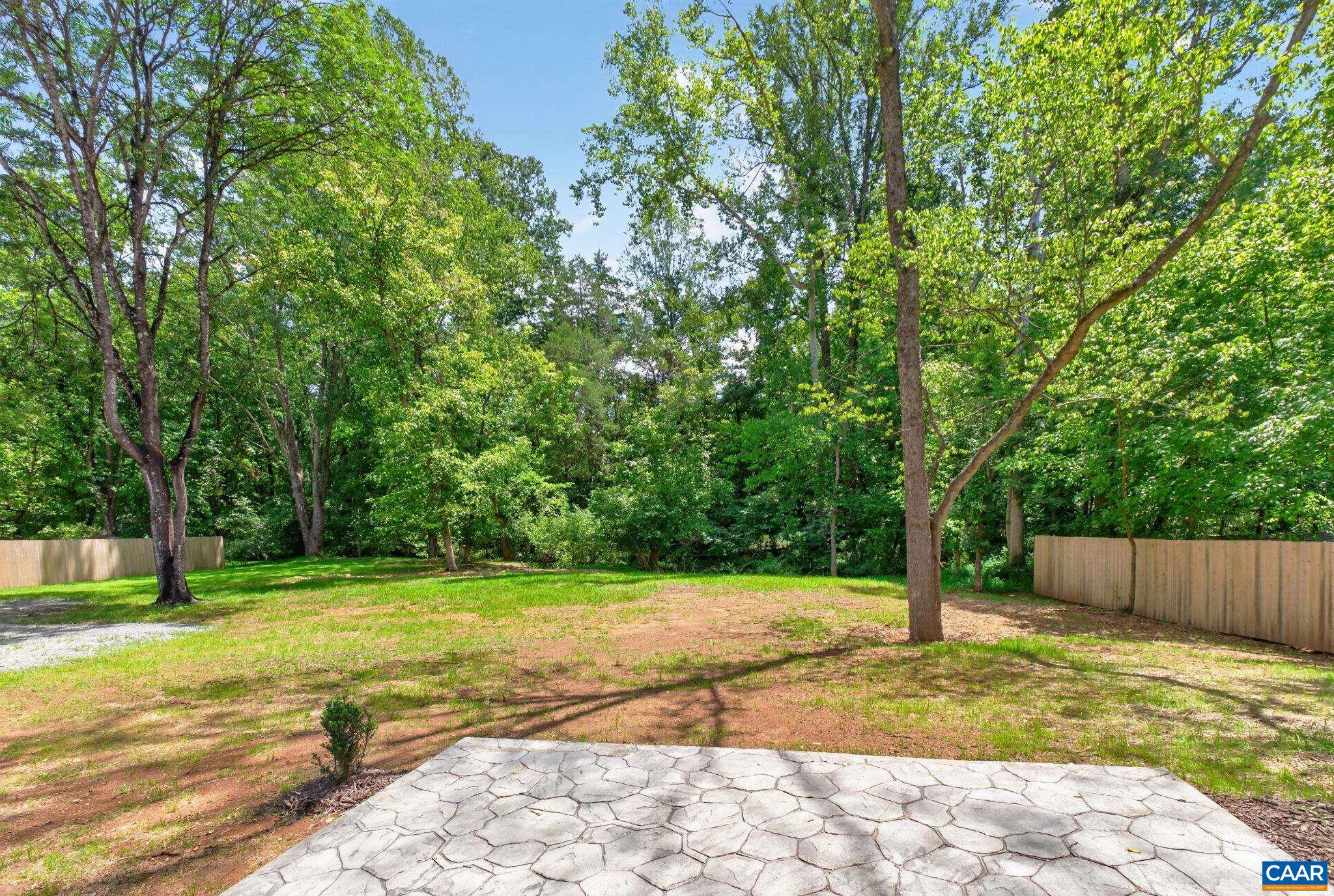 108 Bollingbrook Dr, Charlottesville, VA 22911 — photo 2