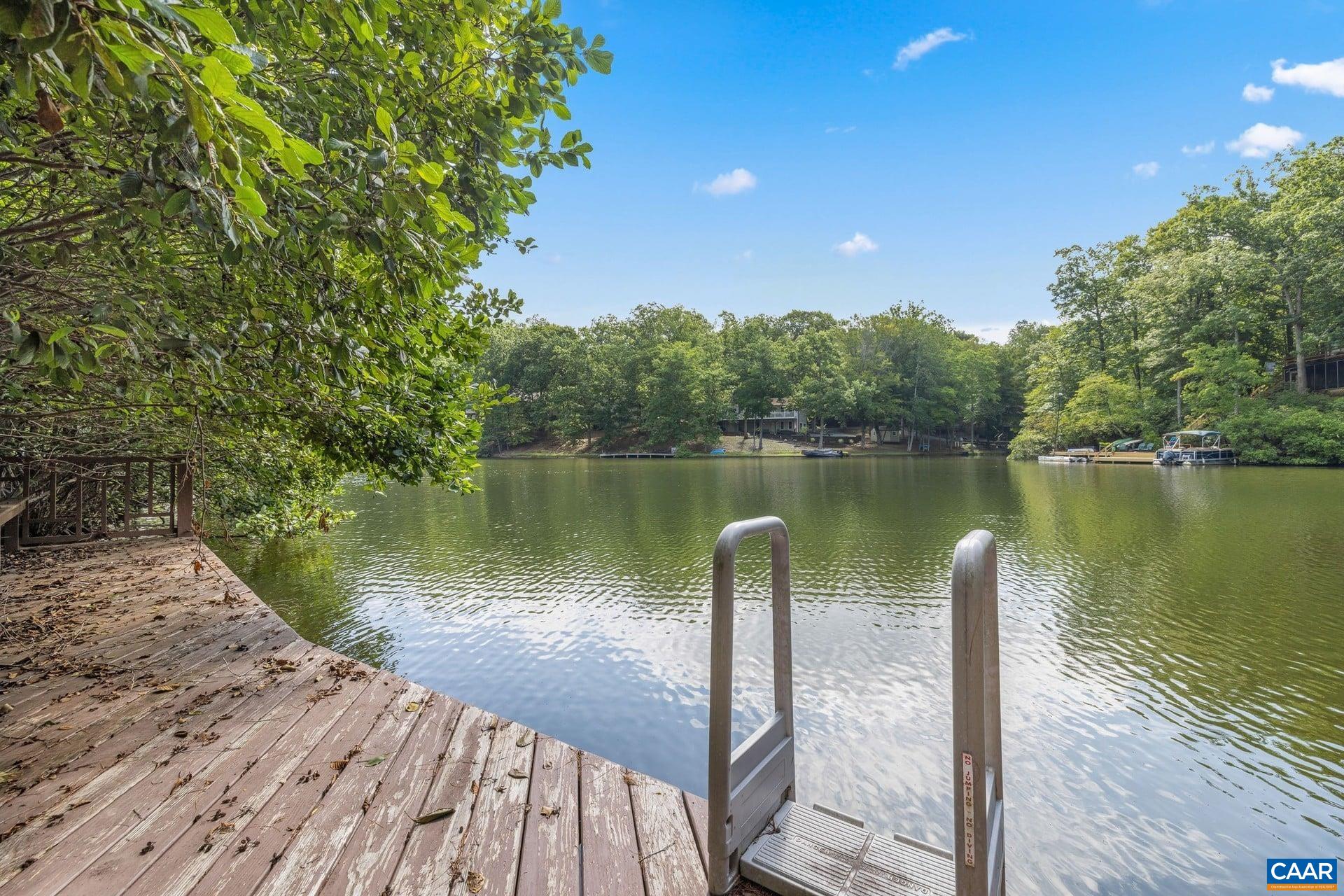 21 Vine Ridge Dr, Palmyra, VA 22963