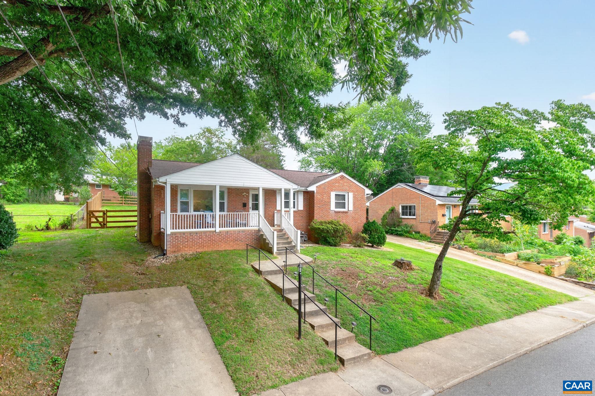 335 Camellia Dr, Charlottesville, VA 22903 — photo 2