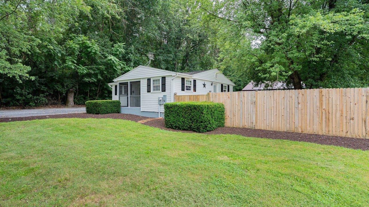3066 Mountain Farm Rd, Elkton, VA 22827 — photo 2