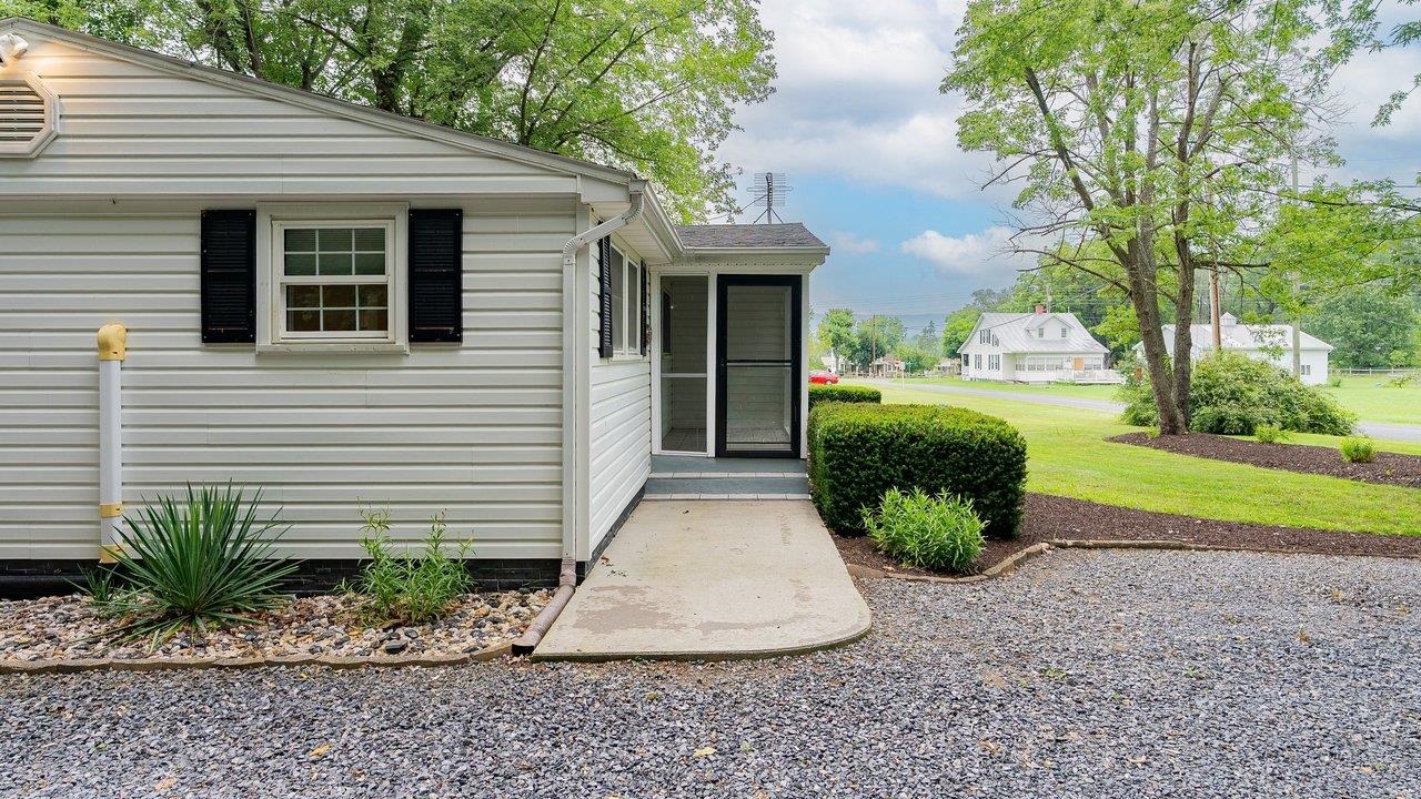 3066 Mountain Farm Rd, Elkton, VA 22827 — photo 5