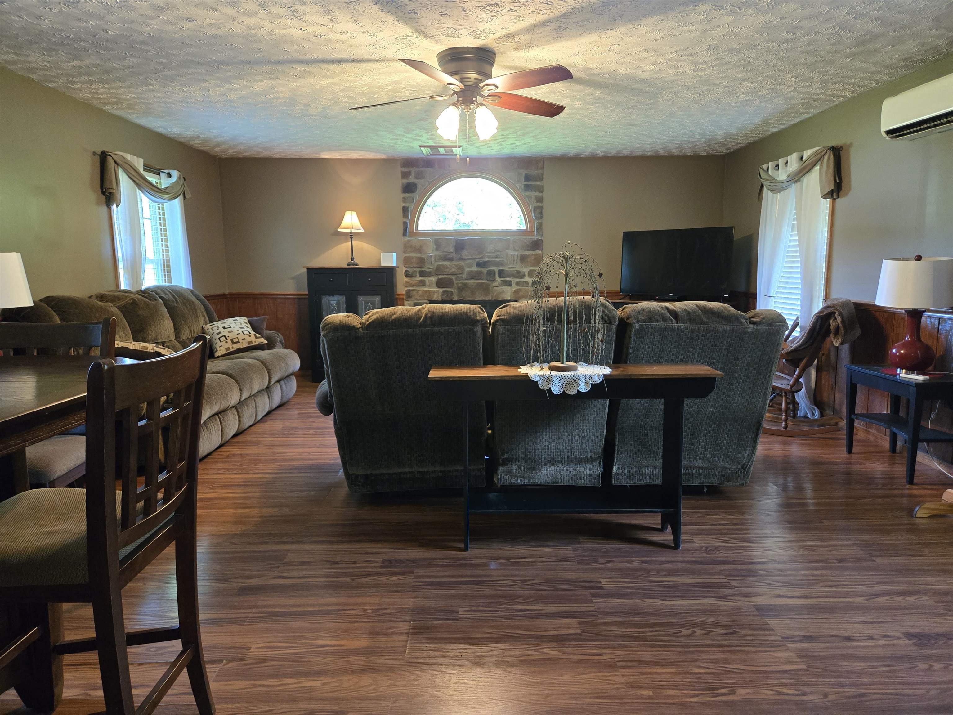 8879 Us Hwy 211 W, Luray, VA 22835 — photo 5