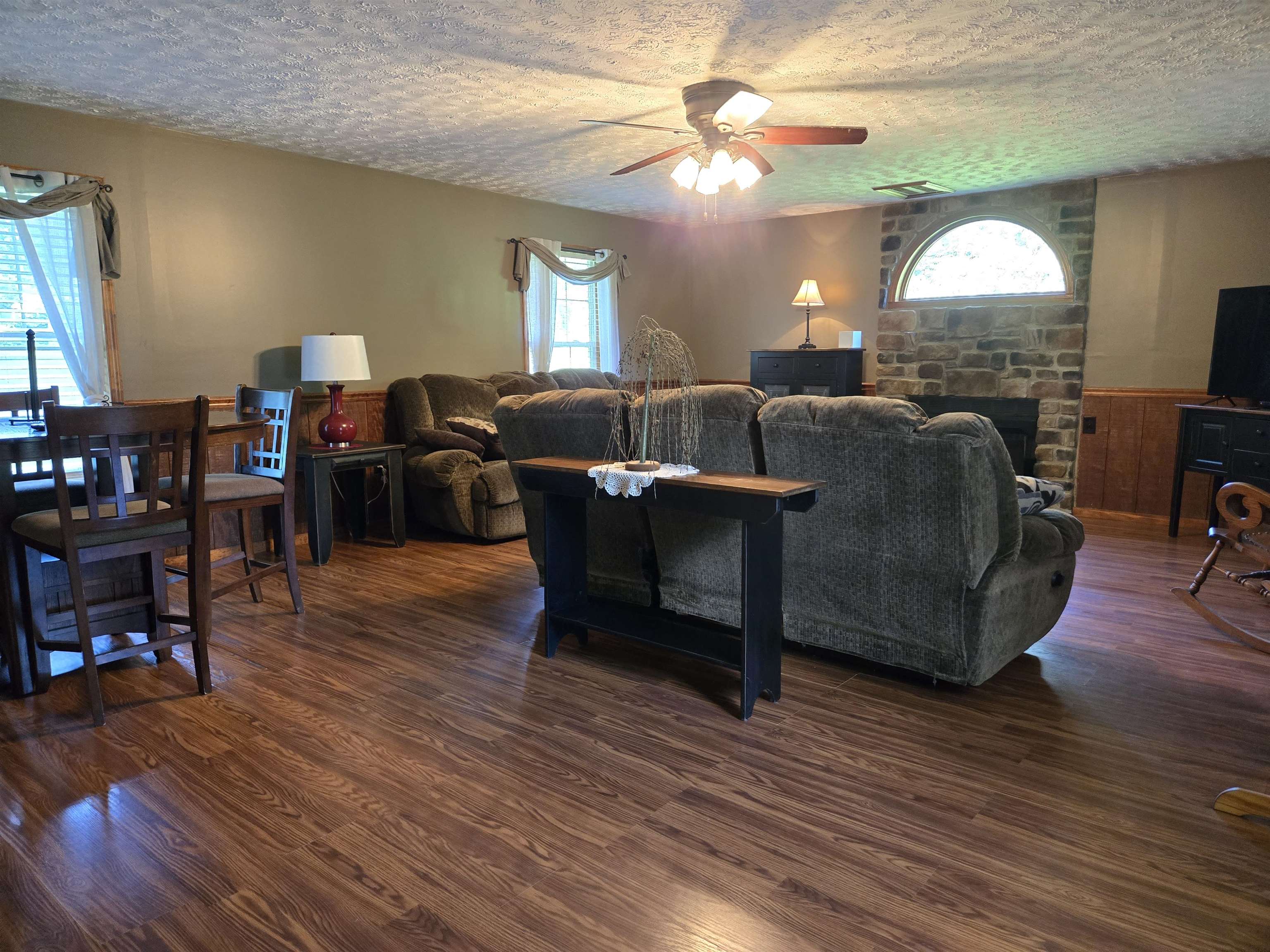 8879 Us Hwy 211 W, Luray, VA 22835 — photo 6