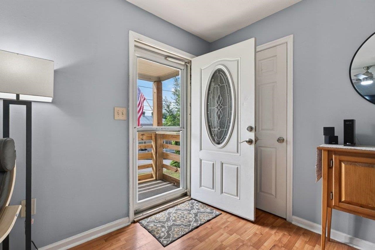 423 N Market St, Staunton, VA 24401 — photo 7