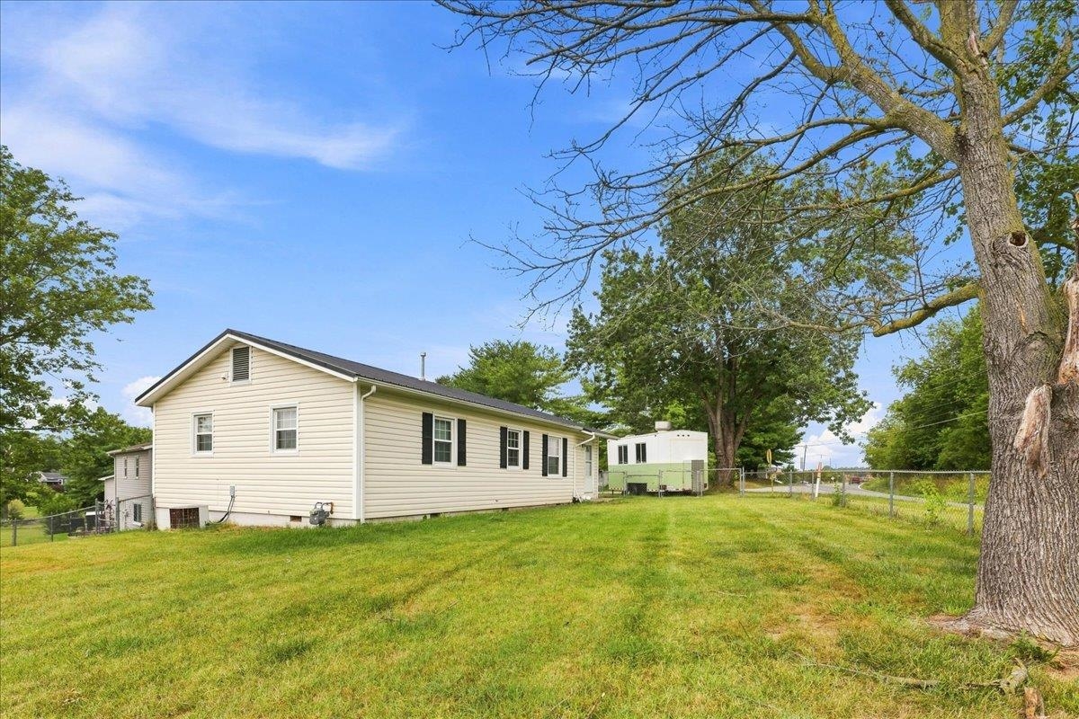 8 Westgate Rd, Verona, VA 24482 — photo 9