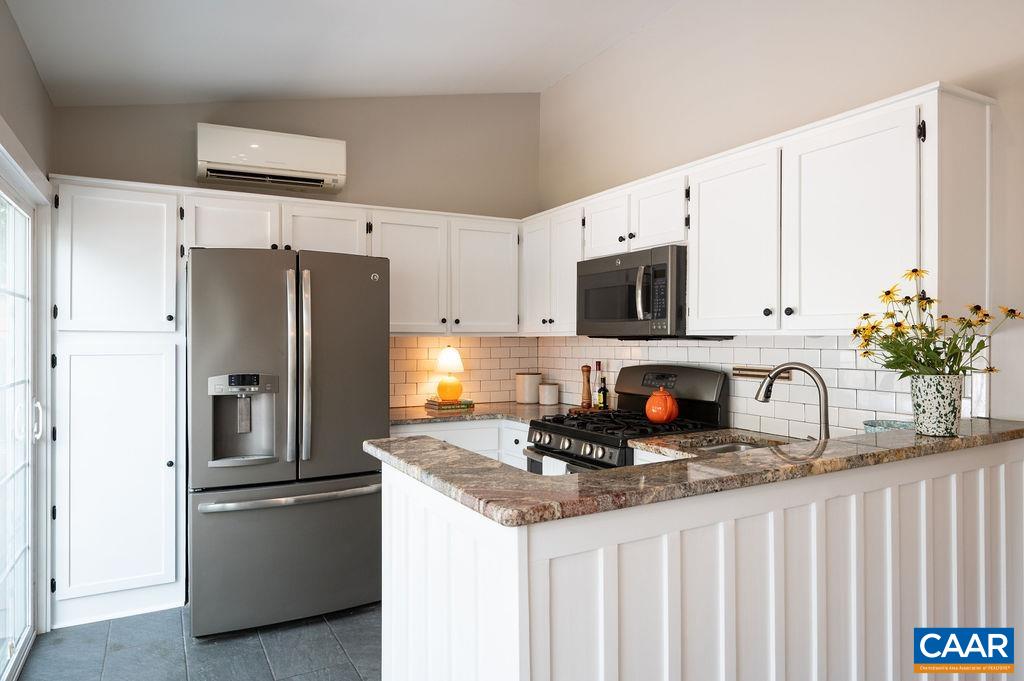 617 Hinton Ave, Charlottesville, VA 22902 — photo 7