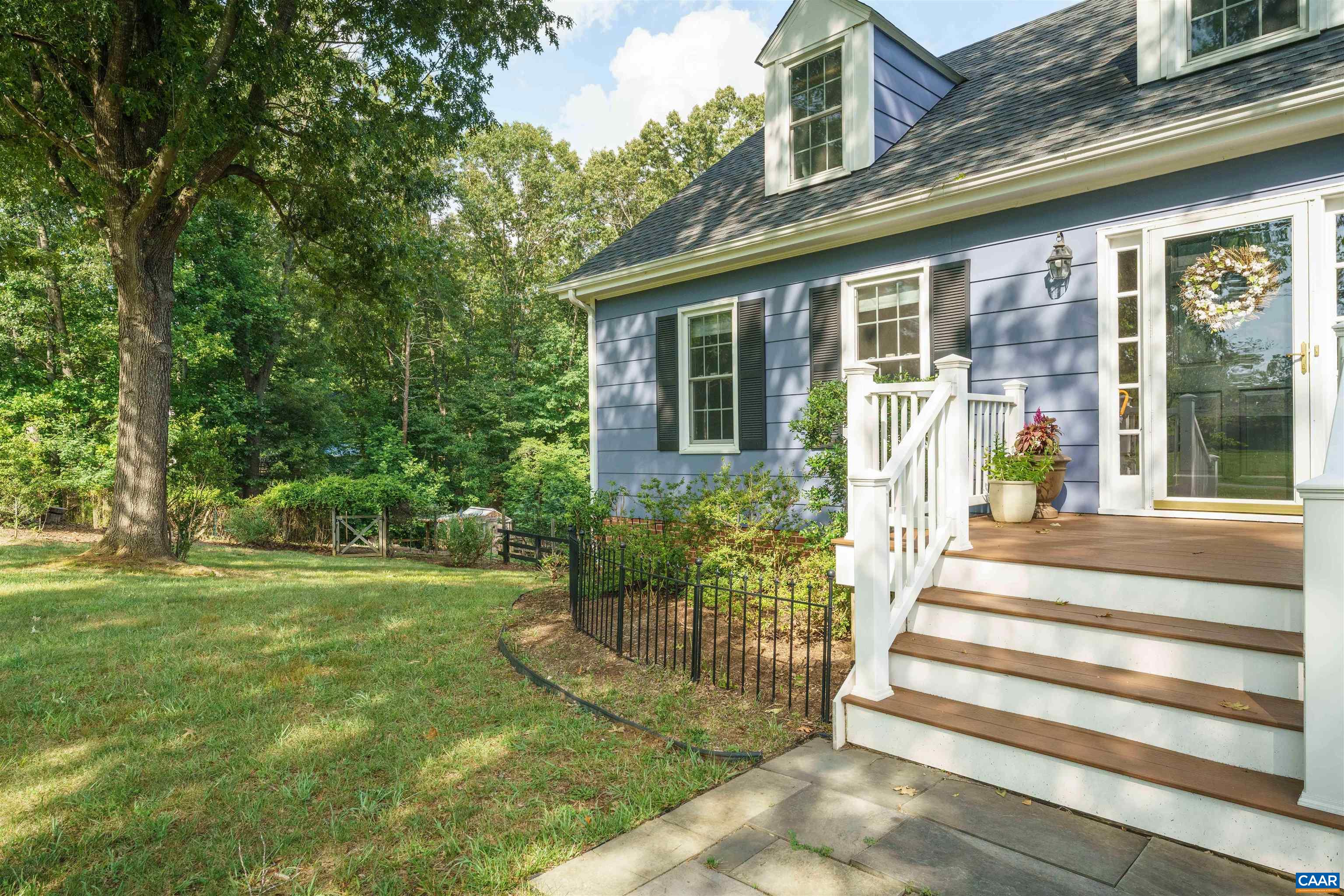 2315 Westover Dr, Charlottesville, VA 22901 — photo 4