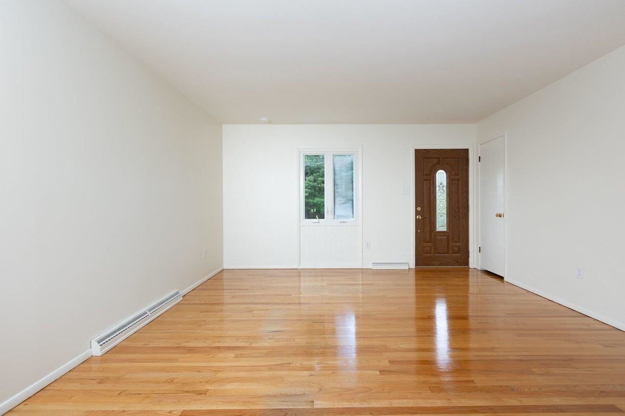 204 Thomas St, Staunton, VA 24401 — photo 6