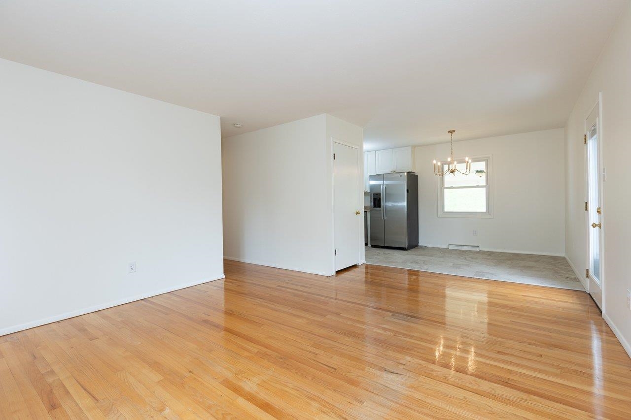 204 Thomas St, Staunton, VA 24401 — photo 7