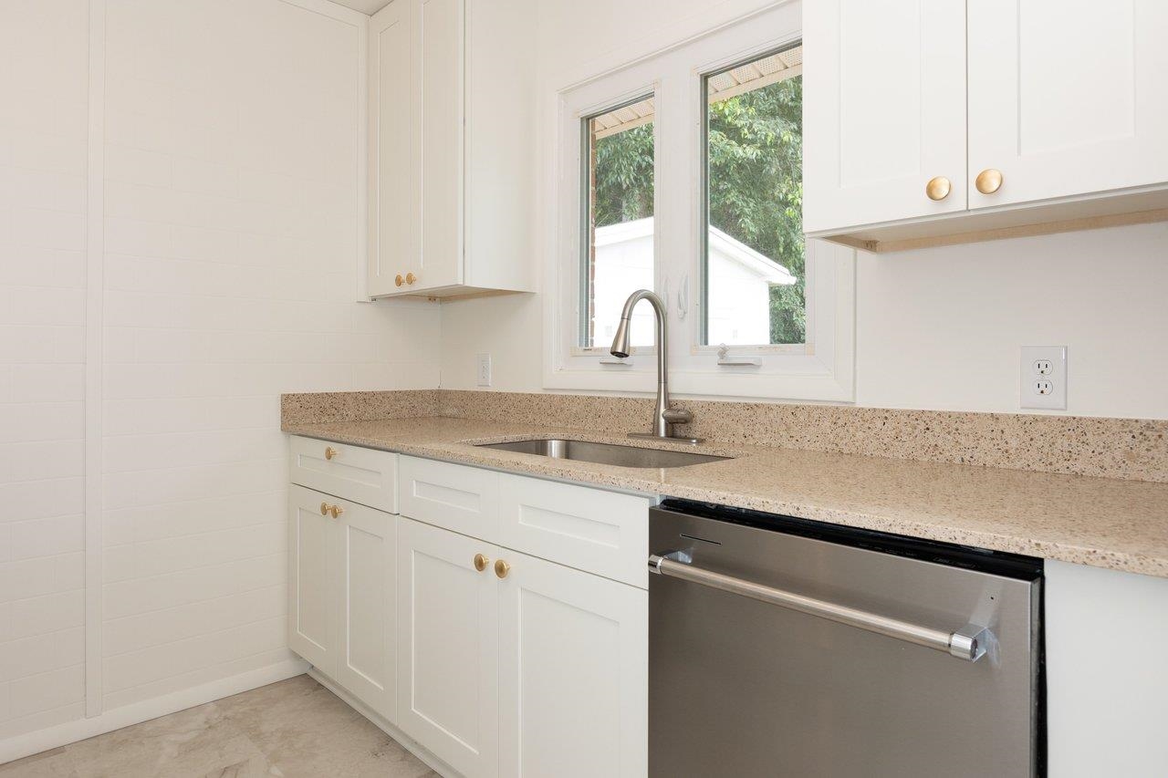 204 Thomas St, Staunton, VA 24401 — photo 9