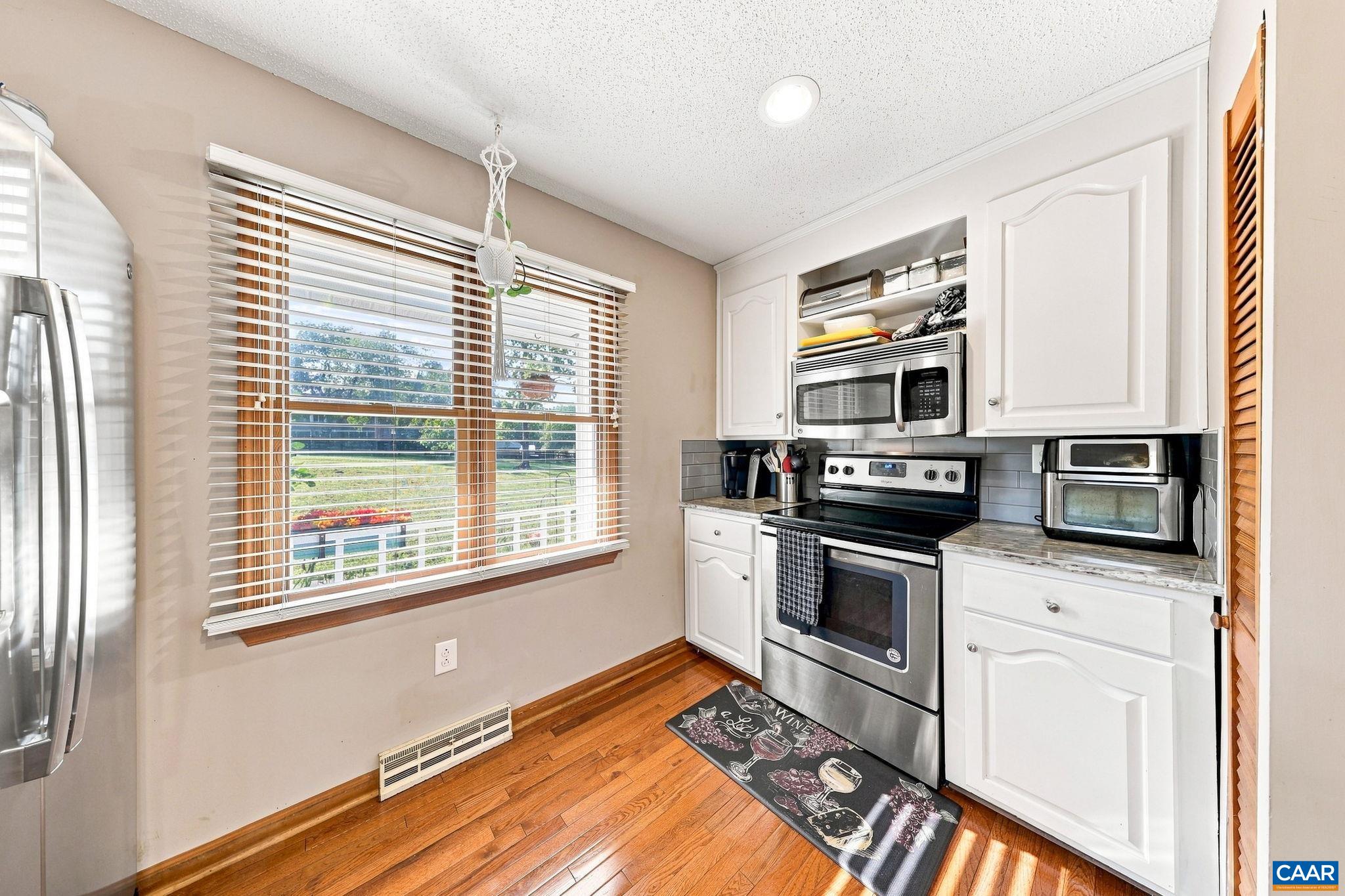 29 Rockfish Ln, Faber, VA 22938 — photo 9