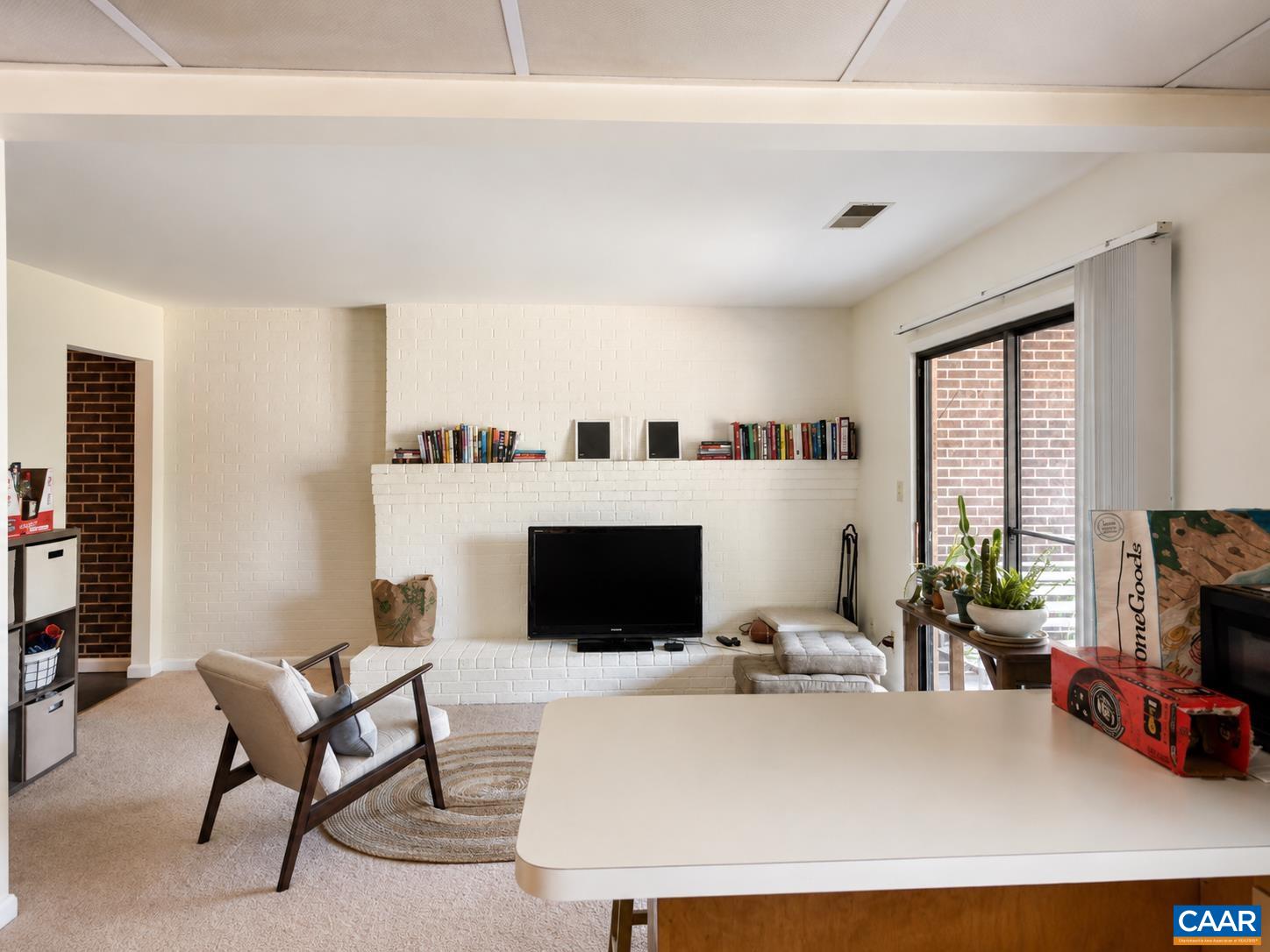 110 Harvest Dr, Charlottesville, VA 22903 — photo 6