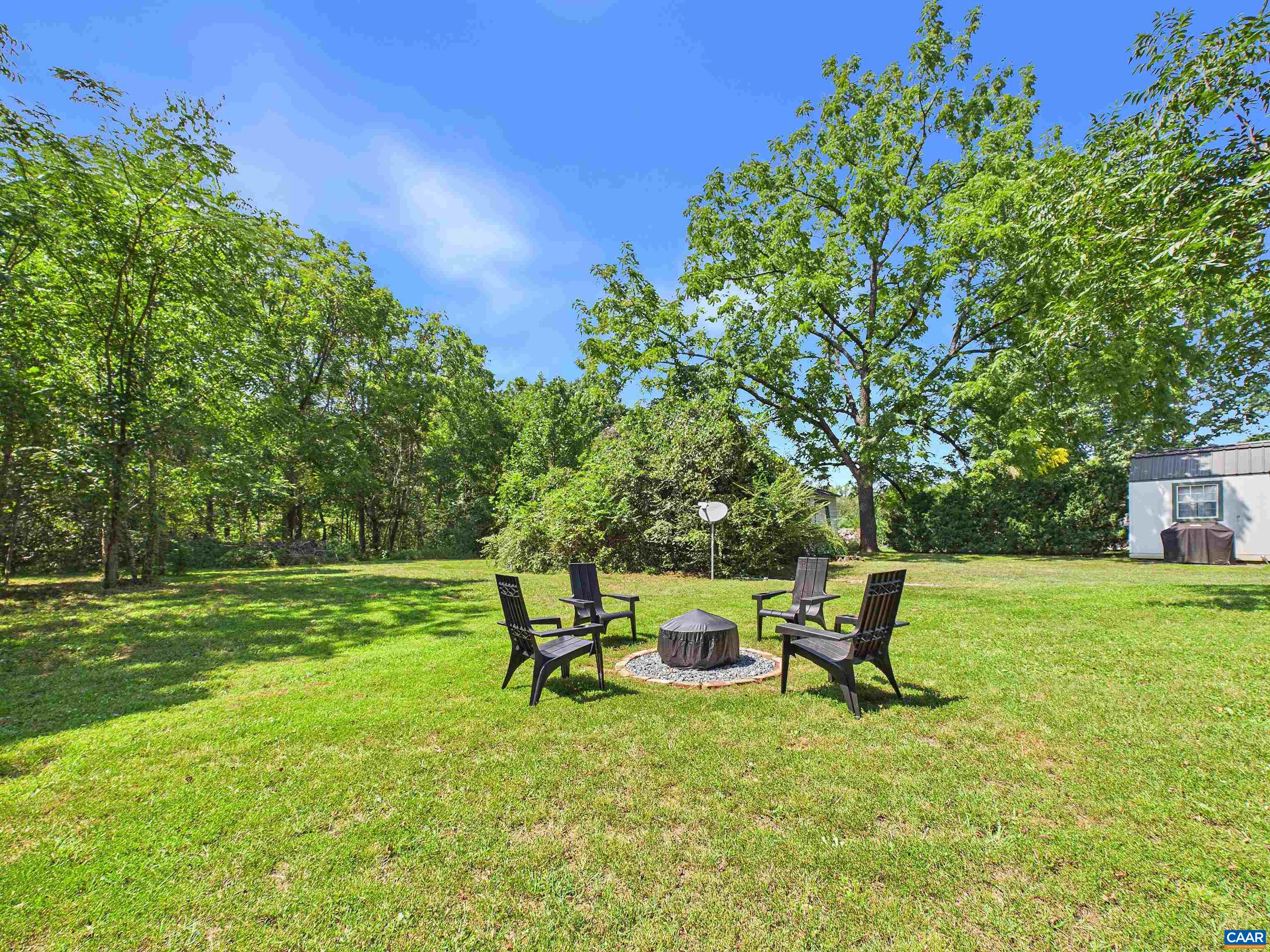 1340 Morgans Hill Rd, Arvonia, VA 23004 — photo 7