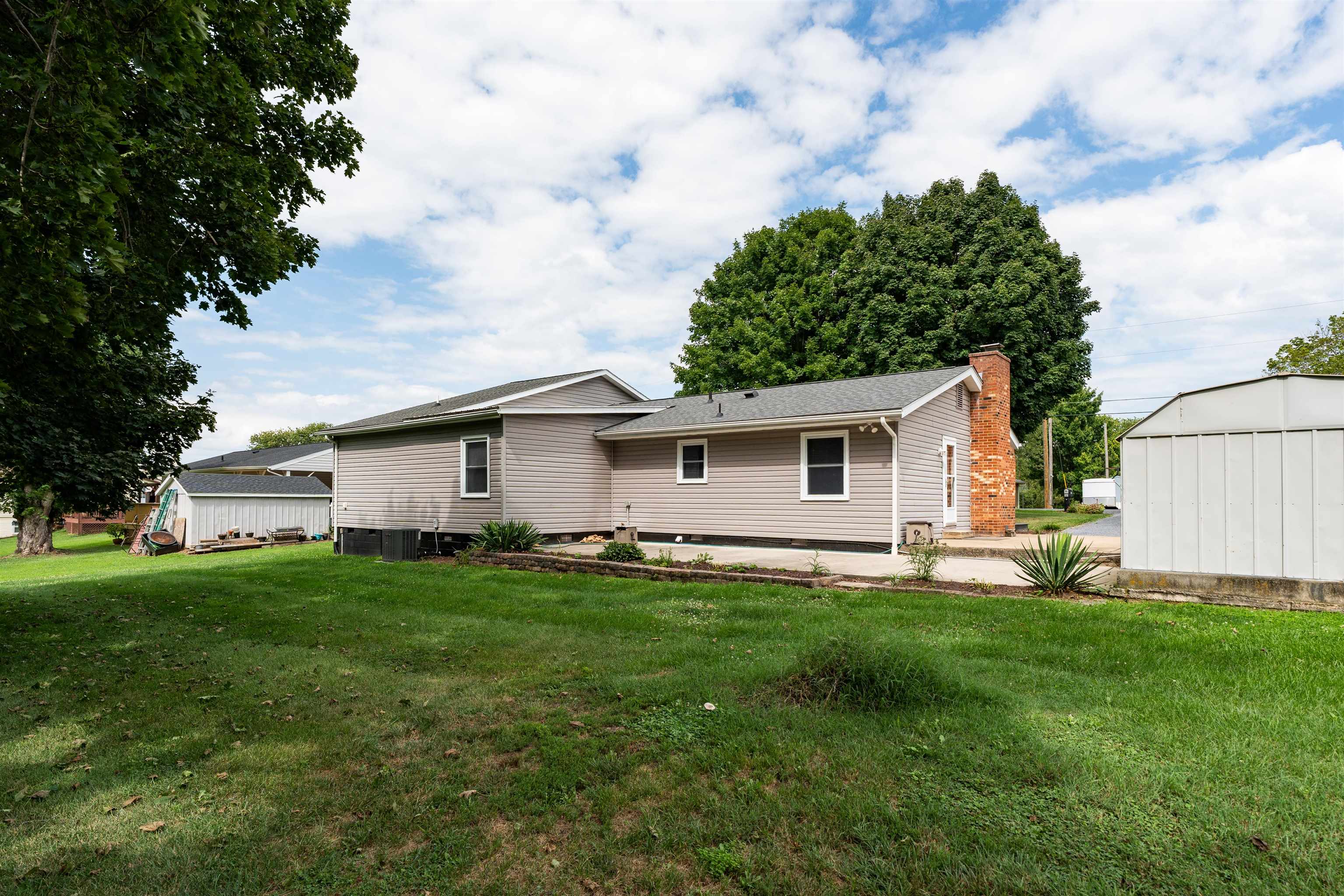 8701 Lacey Heights Ave, Rockingham, VA 22802 — photo 5